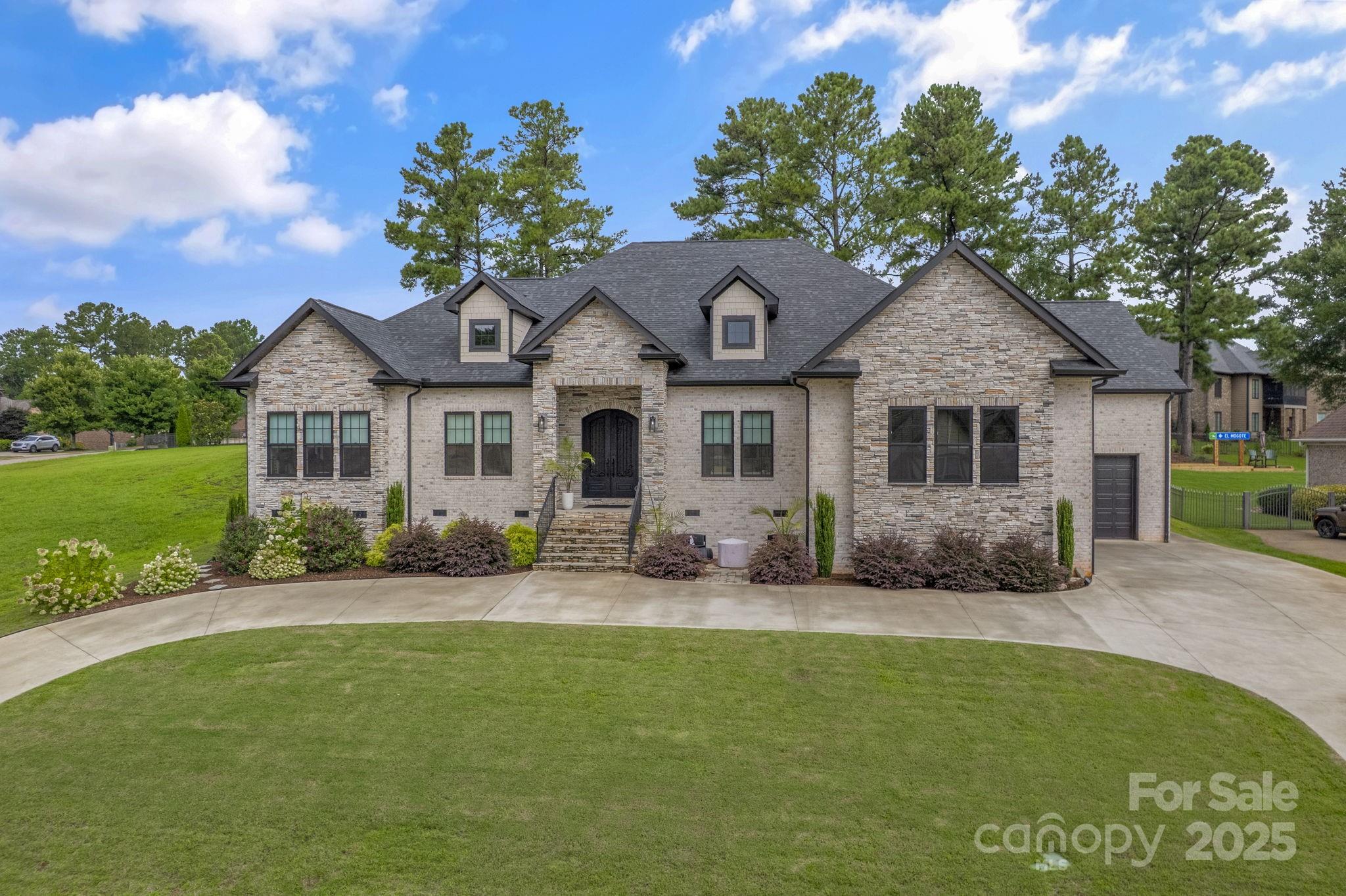 Woodfin Ridge - Residential