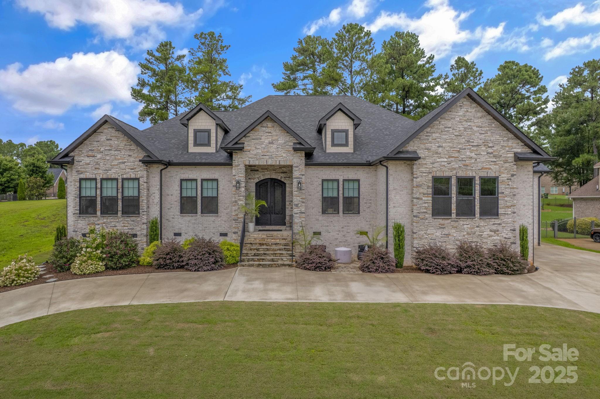 Woodfin Ridge - Residential