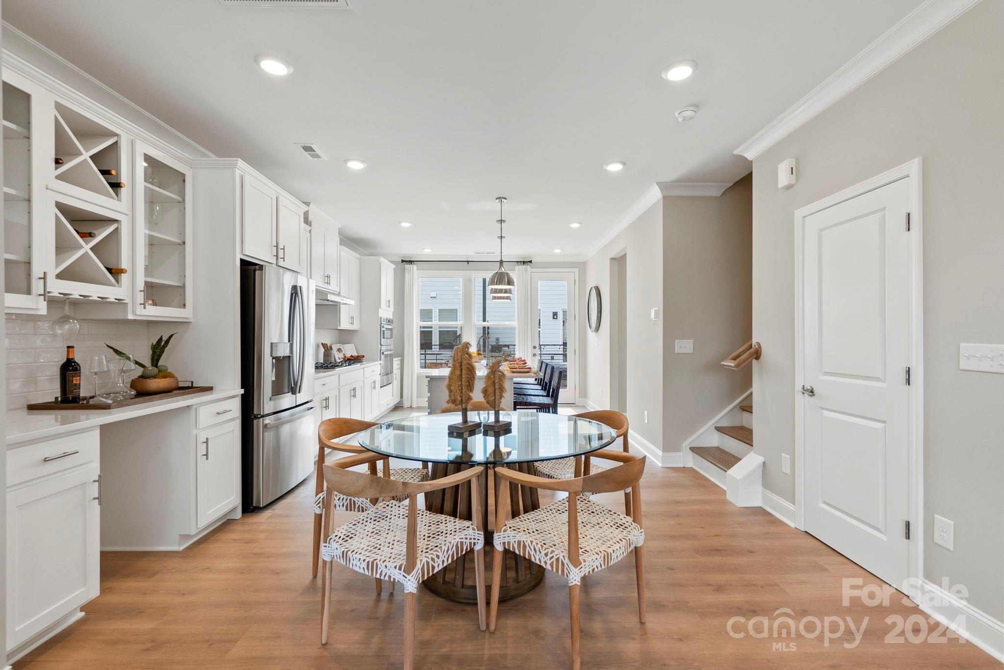 Mineral Springs - Residential