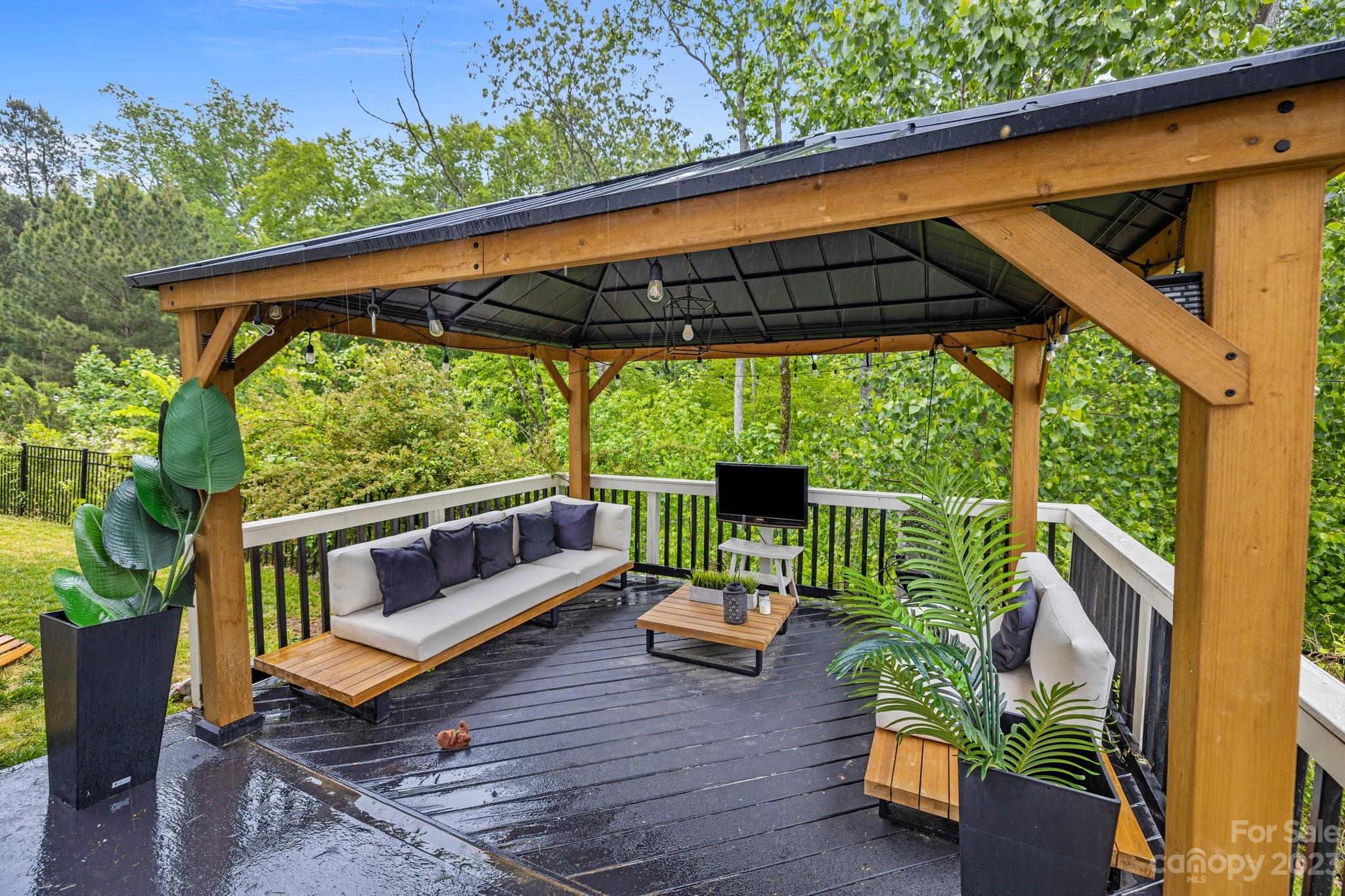 Fox Ridge - Residential