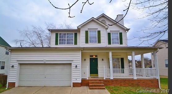 If you’re looking for a comfortable, traditional home, look no further. This house features a fireplace in the family room, trey ceilings in the master bath, a dual-sink vanity in the master bath as well as a garden tub, and a deck in the backyard perfect for lounging and relaxing. We have many beautiful, high-quality homes. Enjoy a convenient and carefree lifestyle in your Invitation Home.