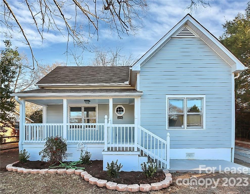 Beautifully remodeled 2 bedroom, 1 bathroom home near Downtown Concord. Easy access to dining, entertainment, Medical Center and I-85. Neutral wall paint and vinyl plank flooring throughout common living area with carpet in the bedrooms. Kitchen features 4 piece appliance package. Breakfast Area has a skylight. Washer and Dryer included. Schedule your showing today!

THIS IS A NO SMOKING PROPERTY. PET FRIENDLY FOR AN EXTRA $100 PER MONTH OVER LISTED RENT RATE.
