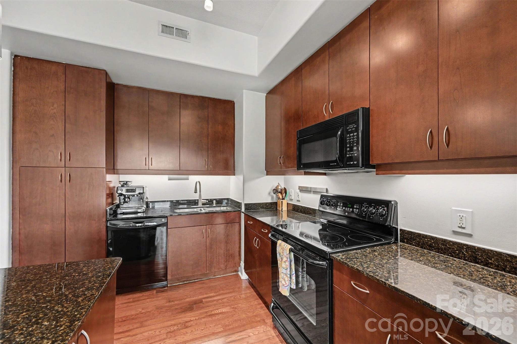 Piedmont Row - Residential