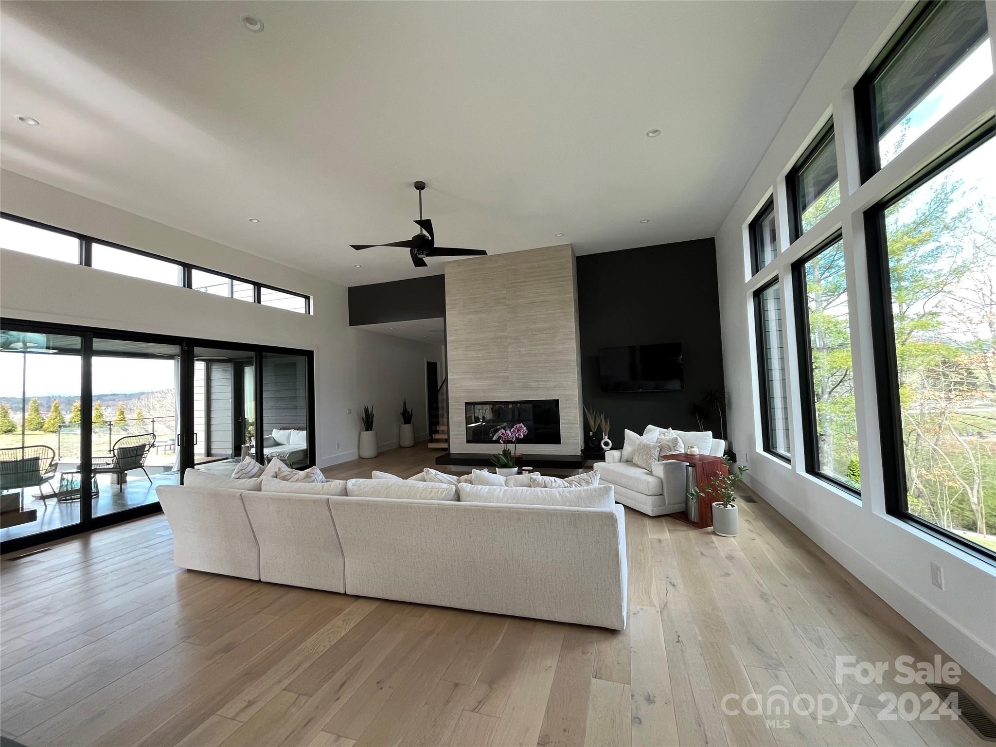 Waterford Lakes - Residential