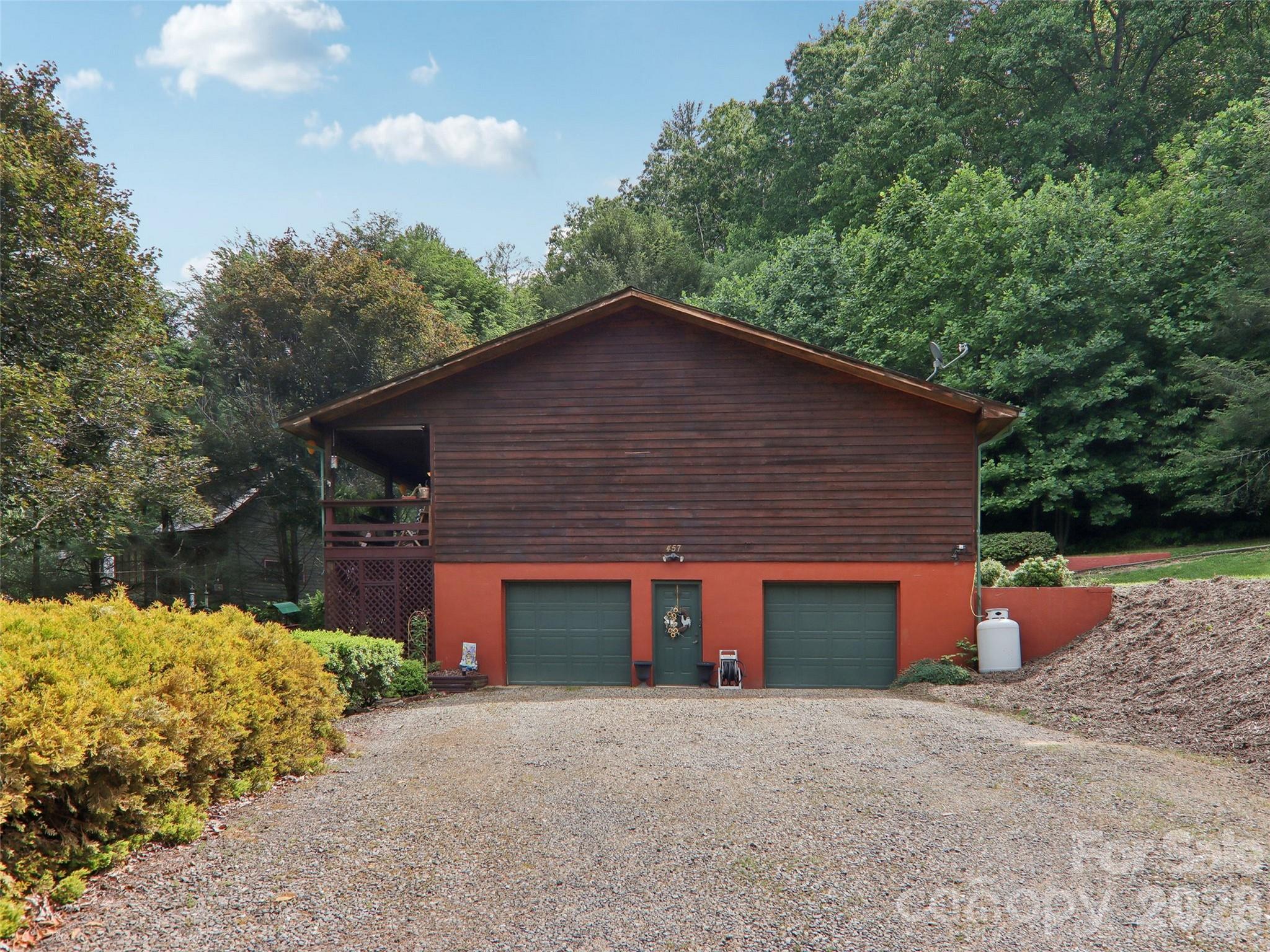 J Creek Estates - Residential