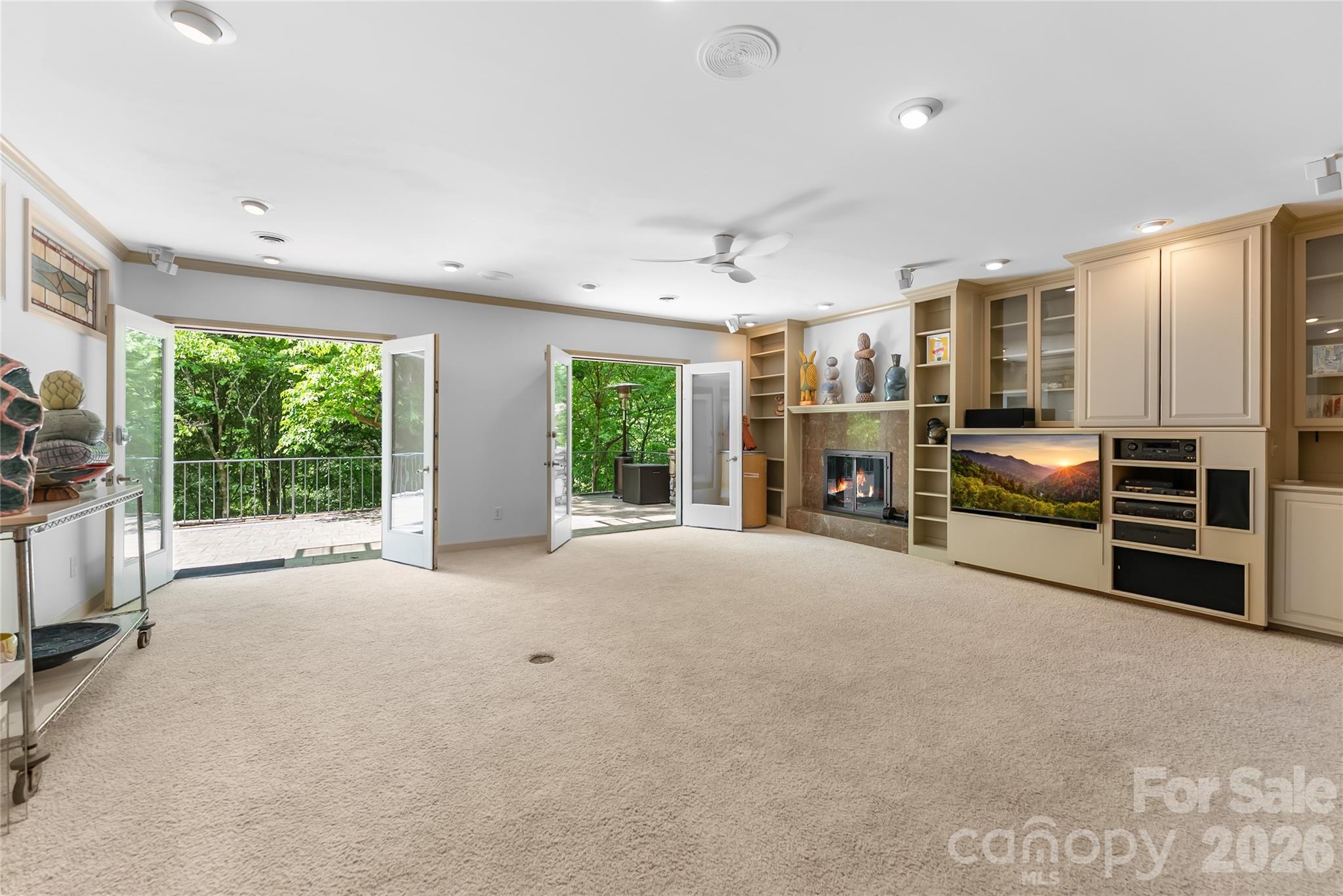 Sherwood Heights/Lakeview Park - Residential