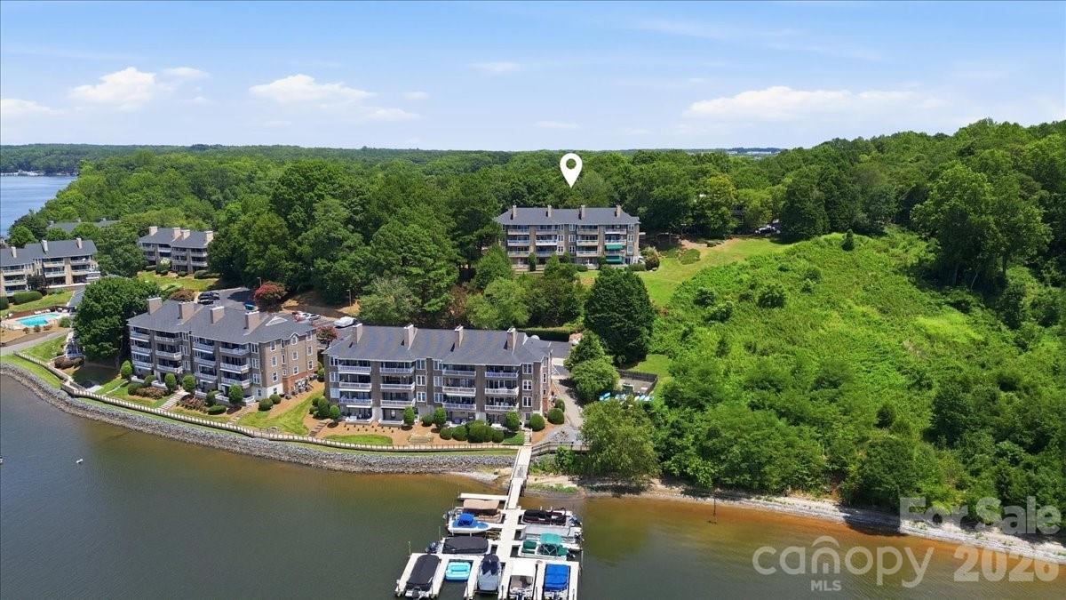 Emerald Point - Residential