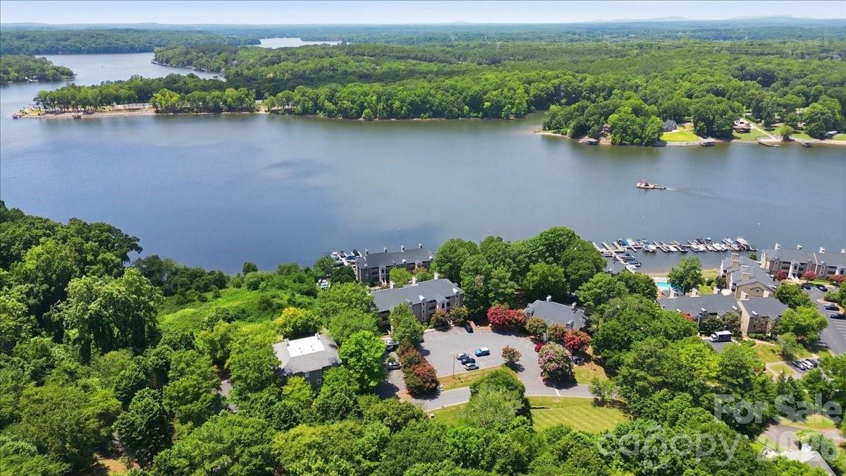 Emerald Point - Residential