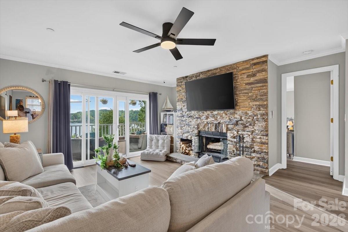 Emerald Point - Residential