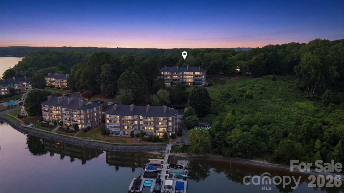 Emerald Point - Residential
