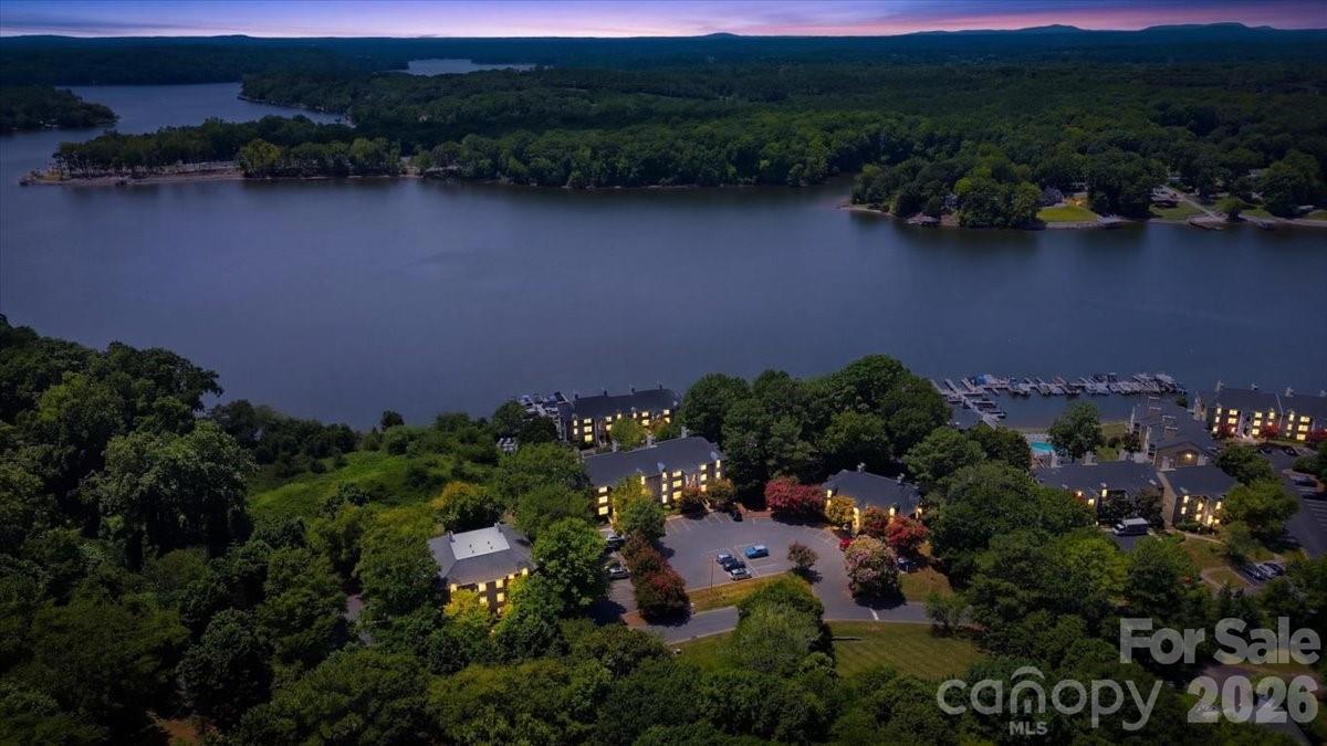 Emerald Point - Residential