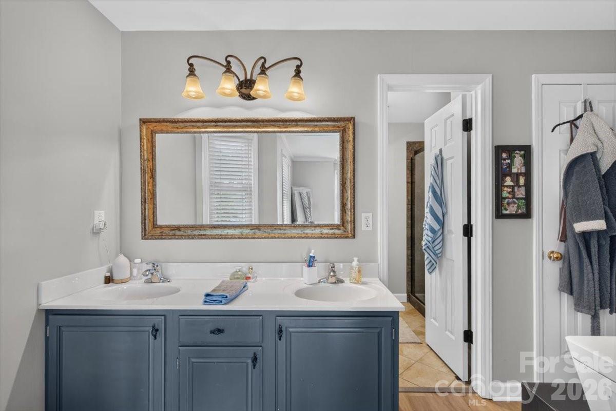 Emerald Point - Residential