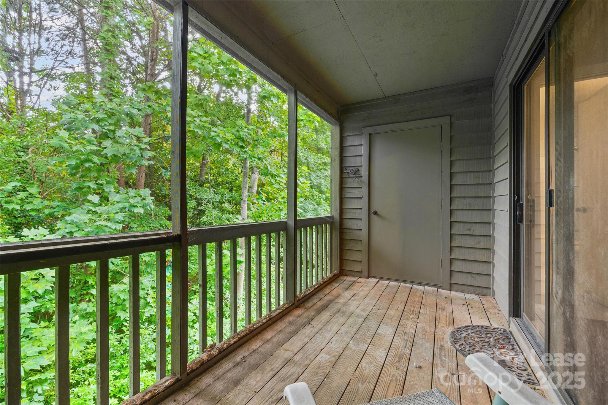 Lake Wylie Woods - Residential Lease