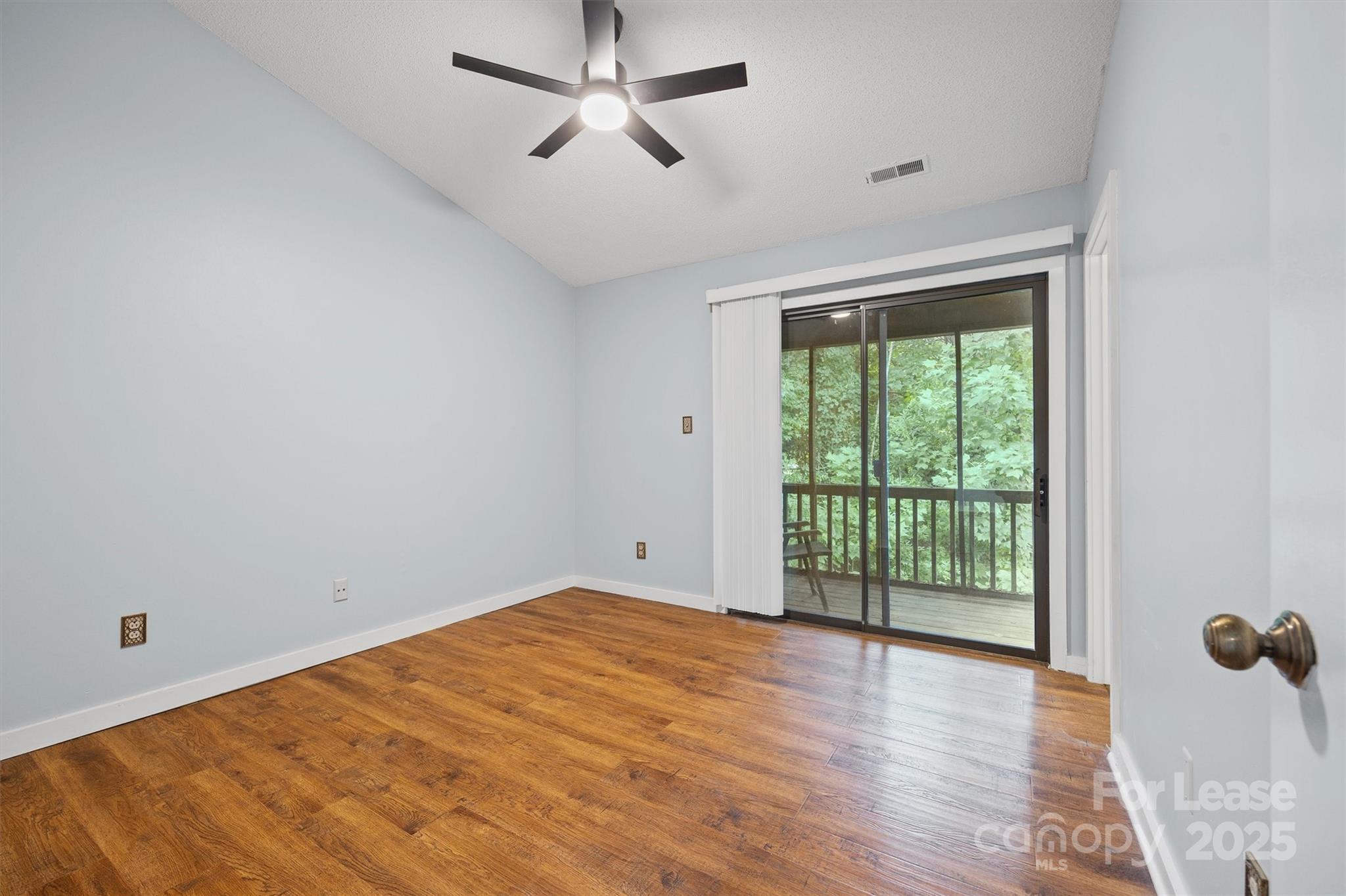 Lake Wylie Woods - Residential Lease