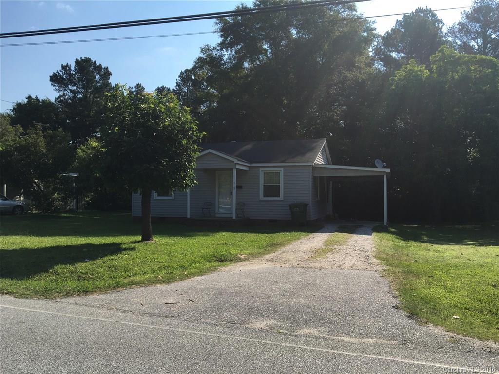 Dreams of becoming a real estate investor or already well-established and ready to expand your portfolio? Look no further than this sweet house, a part of a 6-parcel sale. All tenant occupied, all phenomenally maintained, all you have to do is take possession and you will see immediate returns.
