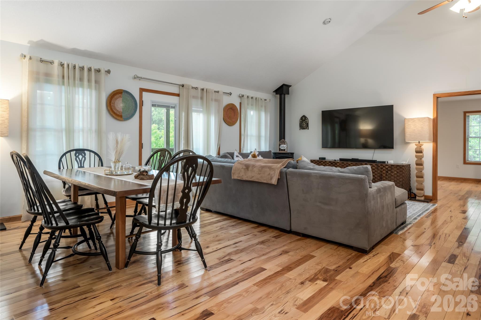 Noahs Landing - Residential