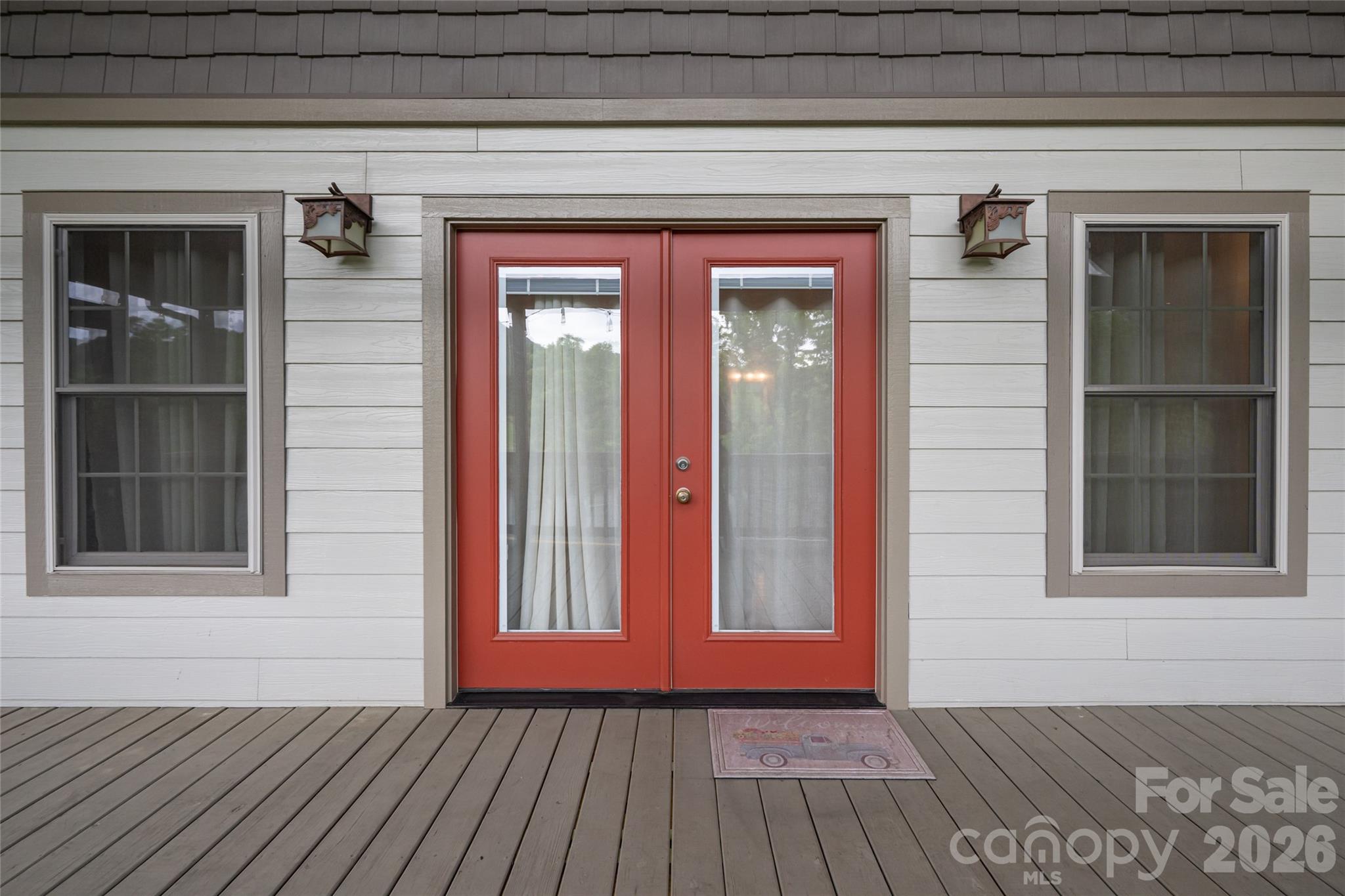 Noahs Landing - Residential