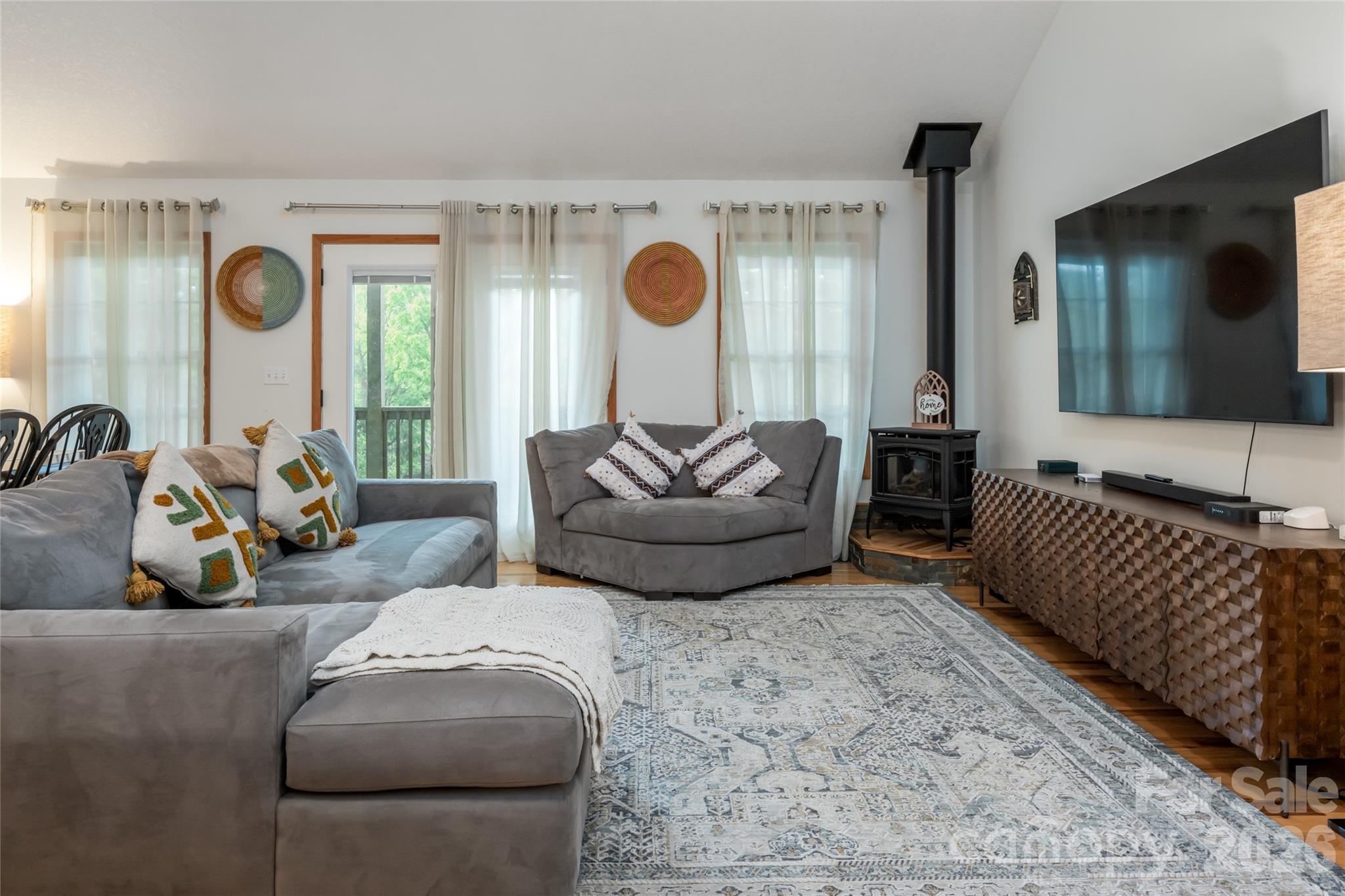 Noahs Landing - Residential