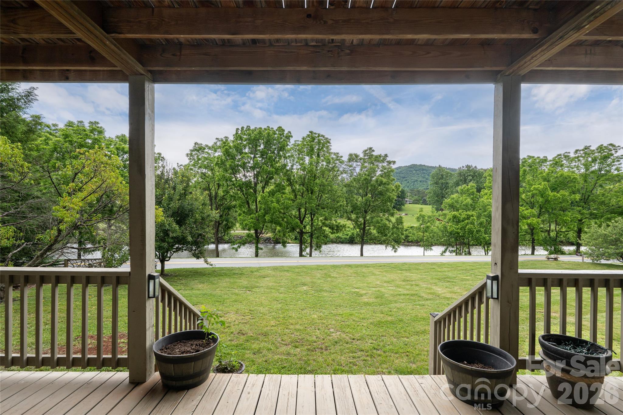 Noahs Landing - Residential