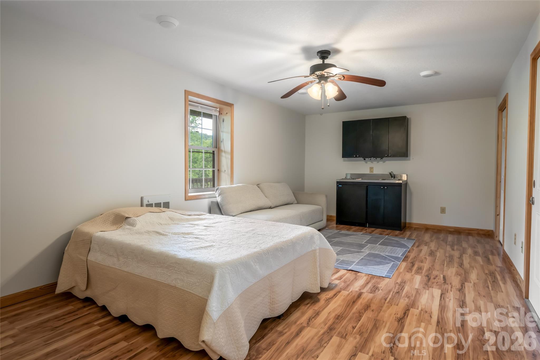 Noahs Landing - Residential
