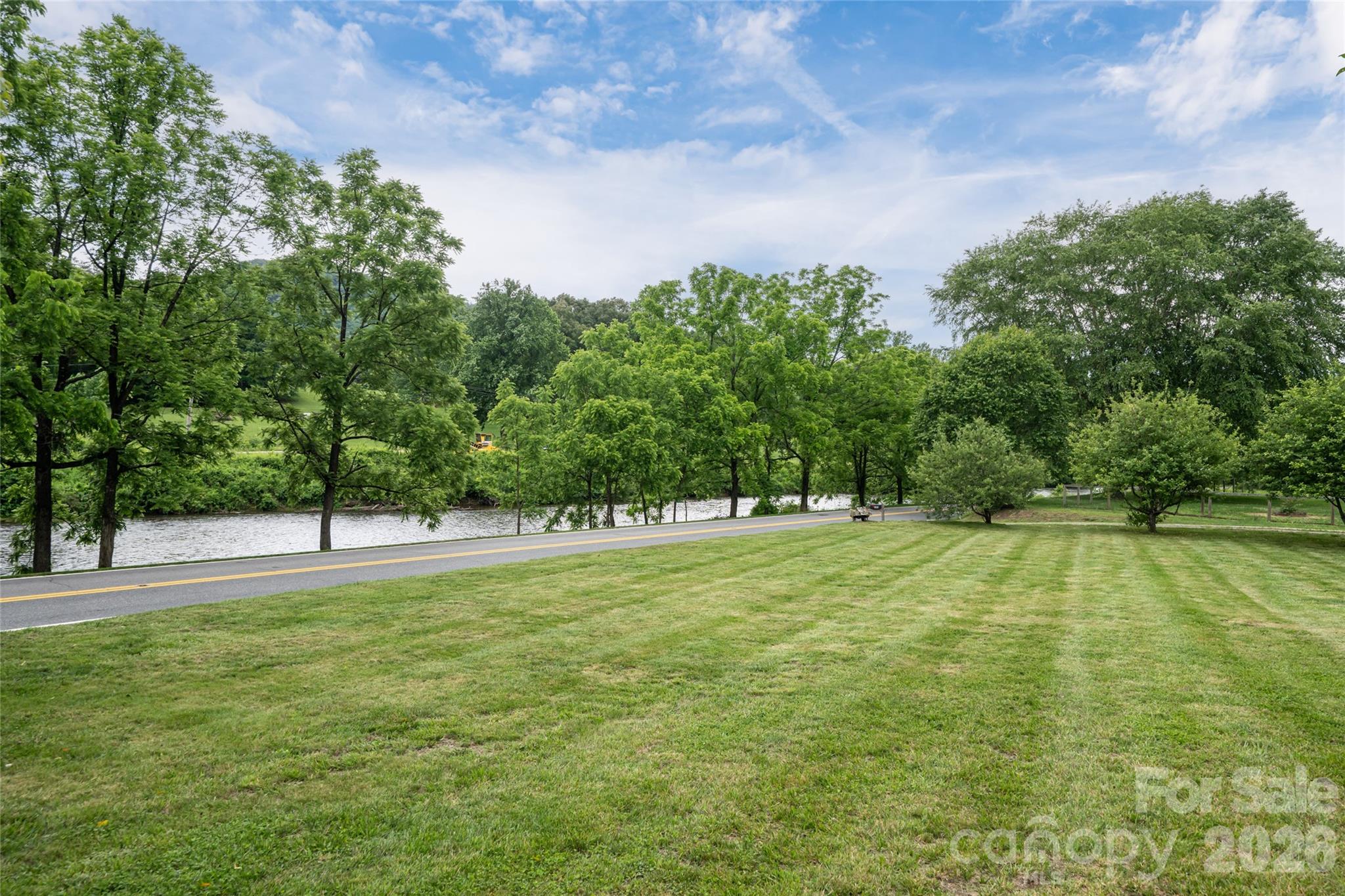 Noahs Landing - Residential