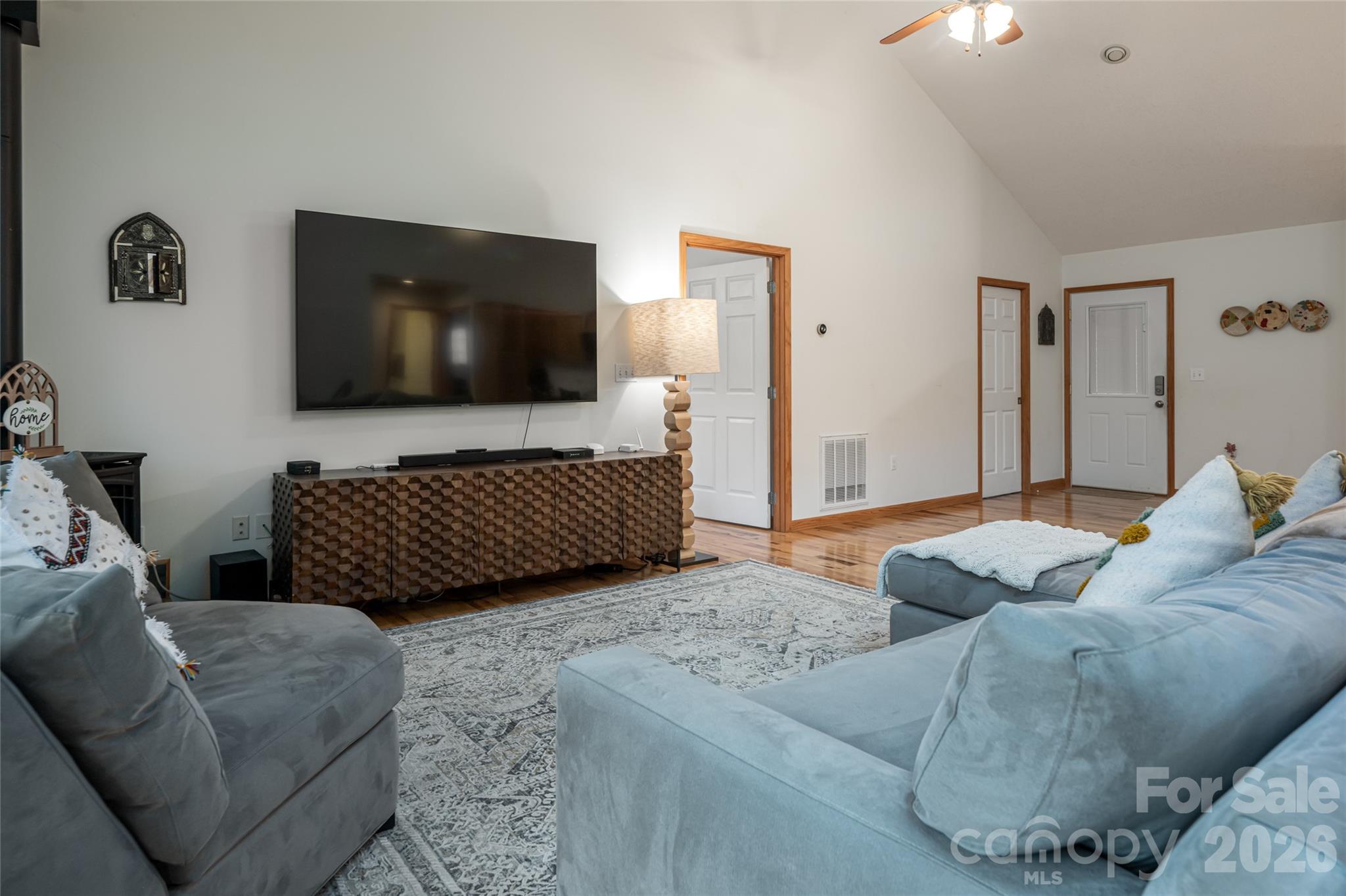 Noahs Landing - Residential
