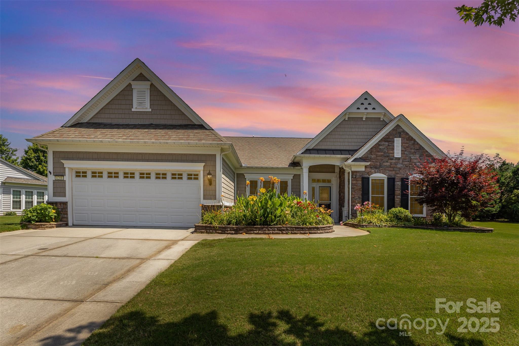 Popular Manor Series model on a beautiful lot (cut-de-sac)  with gorgeous outdoor living area &  landscaped yard...sunroom is spacious and overlooks beautiful landscaped area with  proximity to all the great aspects of Sun City. Includes gourmet kitchen, granite countertops, kitchen island, stainless steel appliances, gas cooktop and large walk-in pantry.  Features open floorpan with large great room w/fireplace, sunroom and split Bedrooms and spacious lot.  This home has everything... New Flooring and Paint.  Home is well cared for and presents a wonderful opportunity to enjoy the Sun City Active Adult Lifestyle. 2 Bedroom, 2 Bath home with office which presents a wonderful feature package.  Convenient to Woodworking and Garden Area.  This is a truly a home well worth a visit.