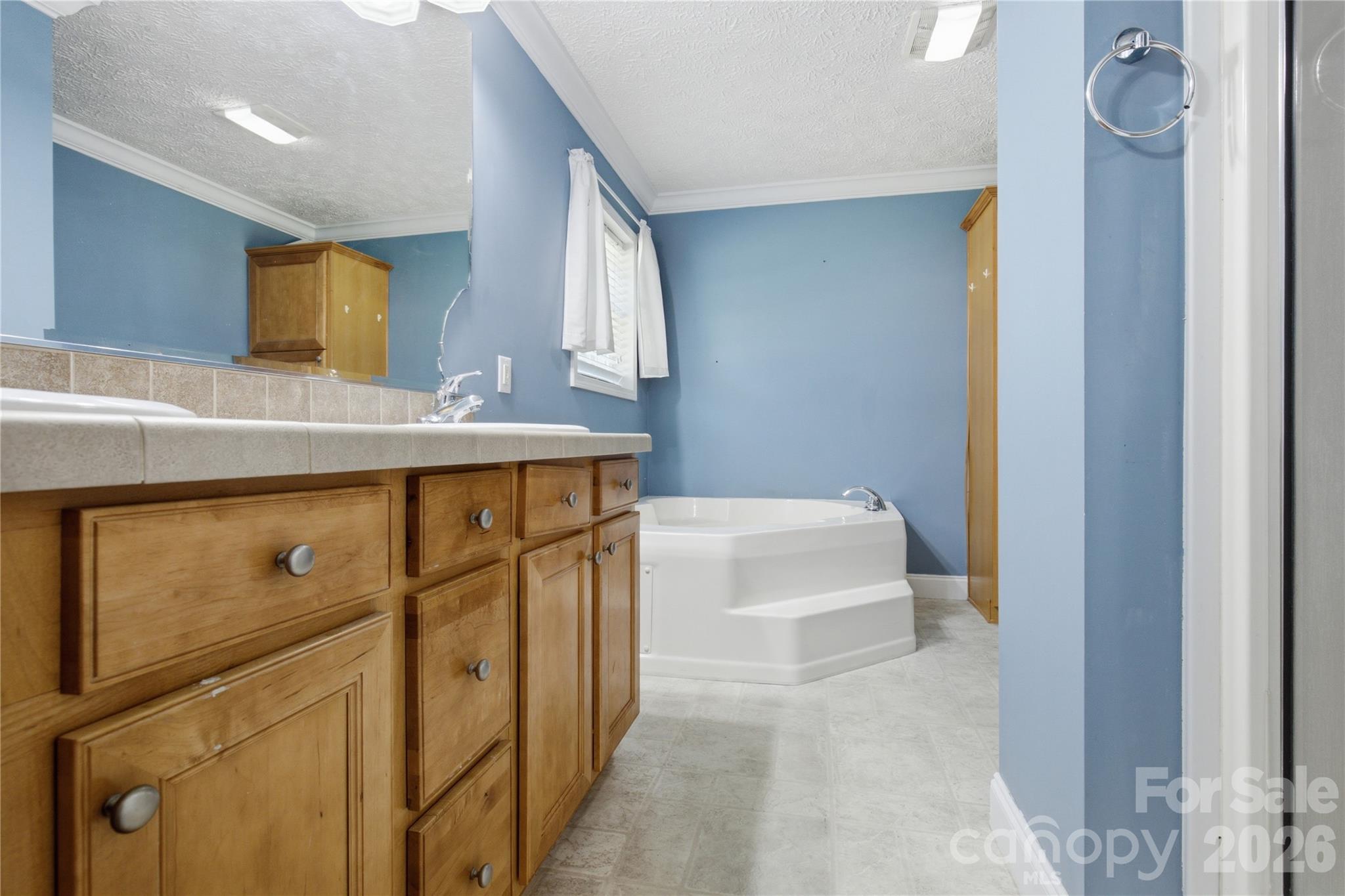 Pin Oak - Residential