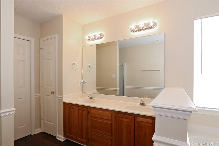 Country Woods East - Residential Lease