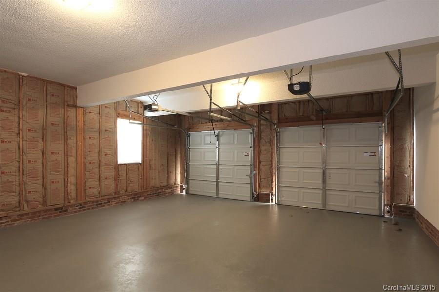 Country Woods East - Residential Lease