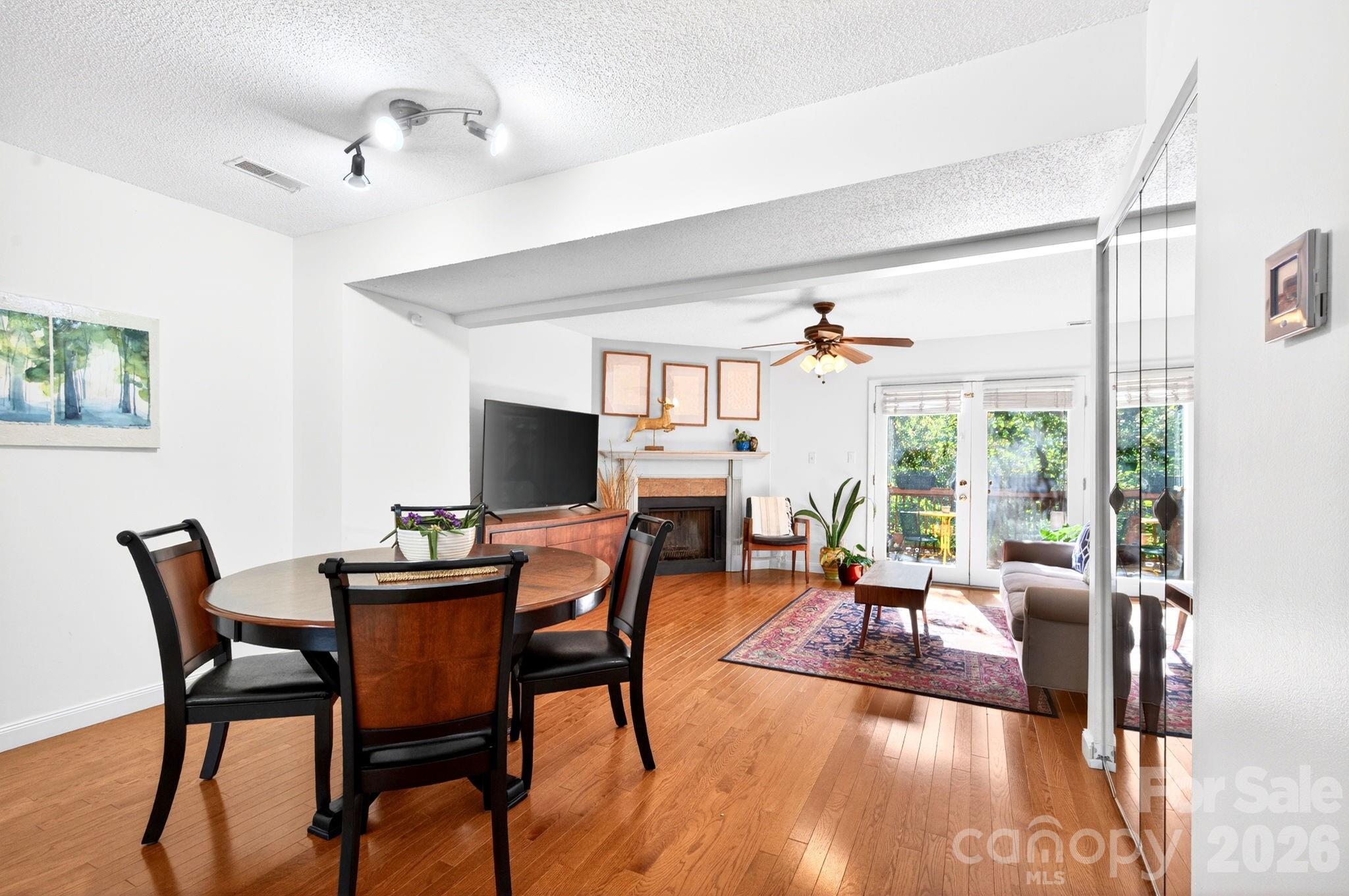 Oak Terrace - Residential