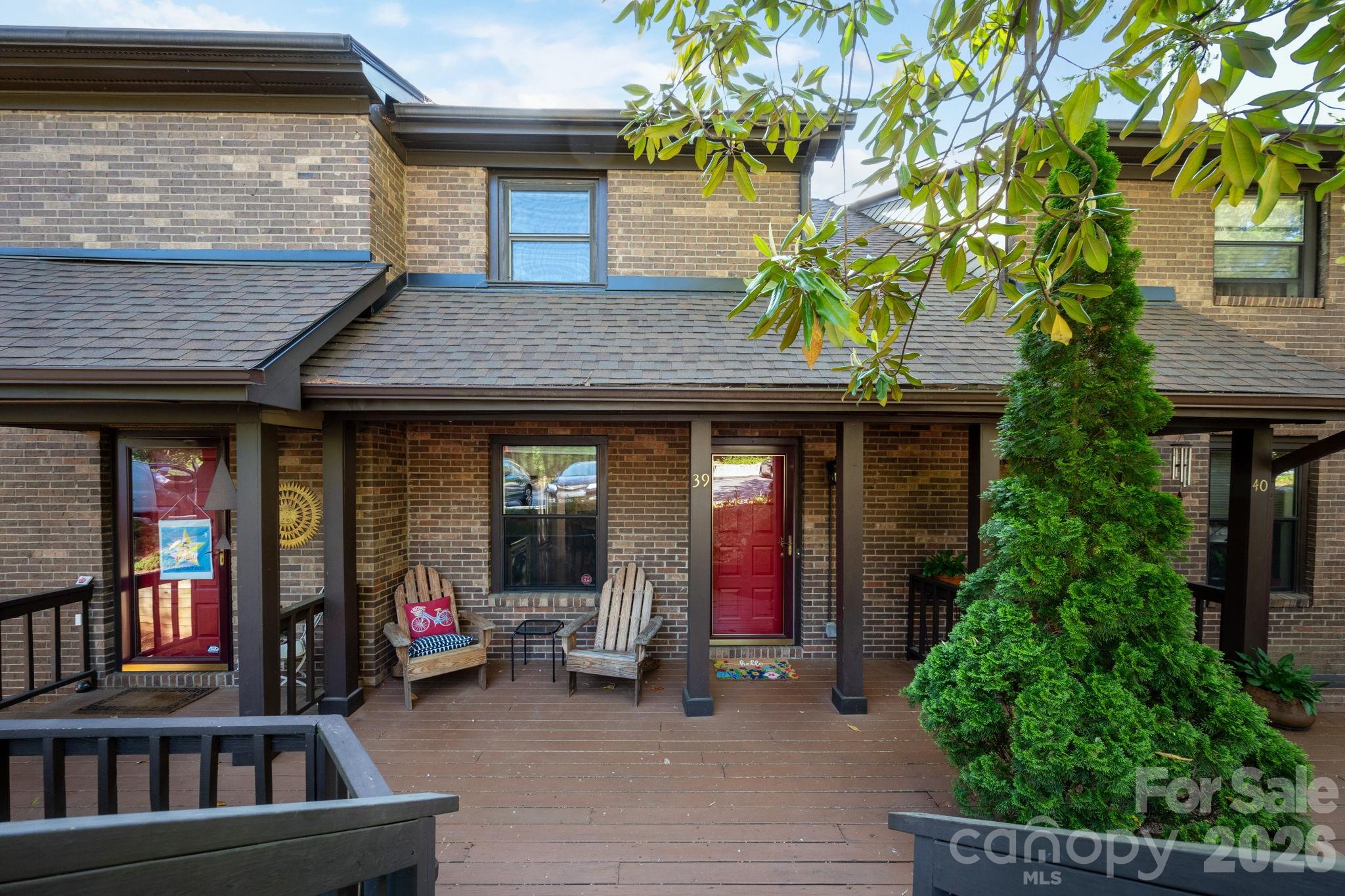 Oak Terrace - Residential