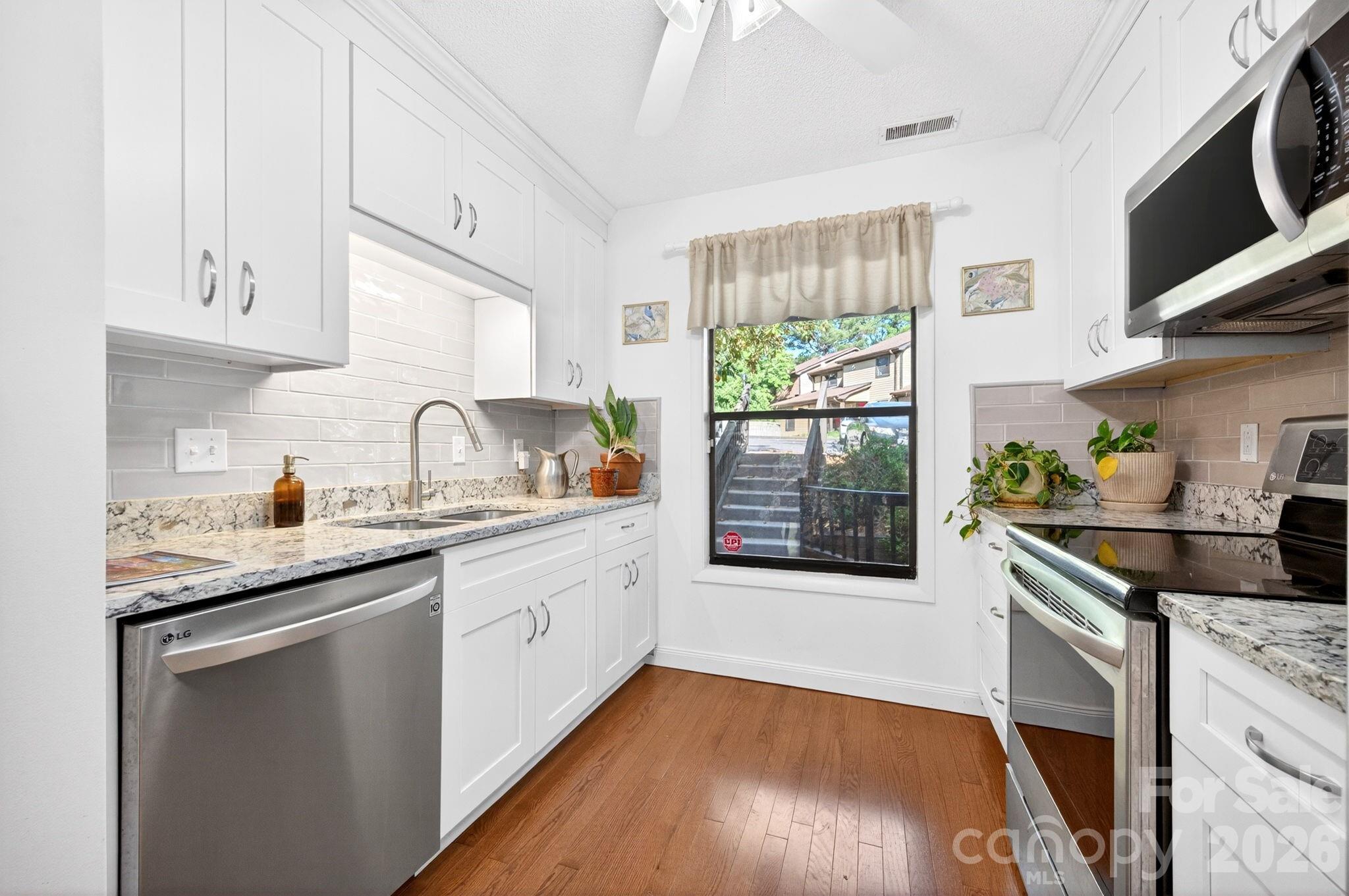 Oak Terrace - Residential
