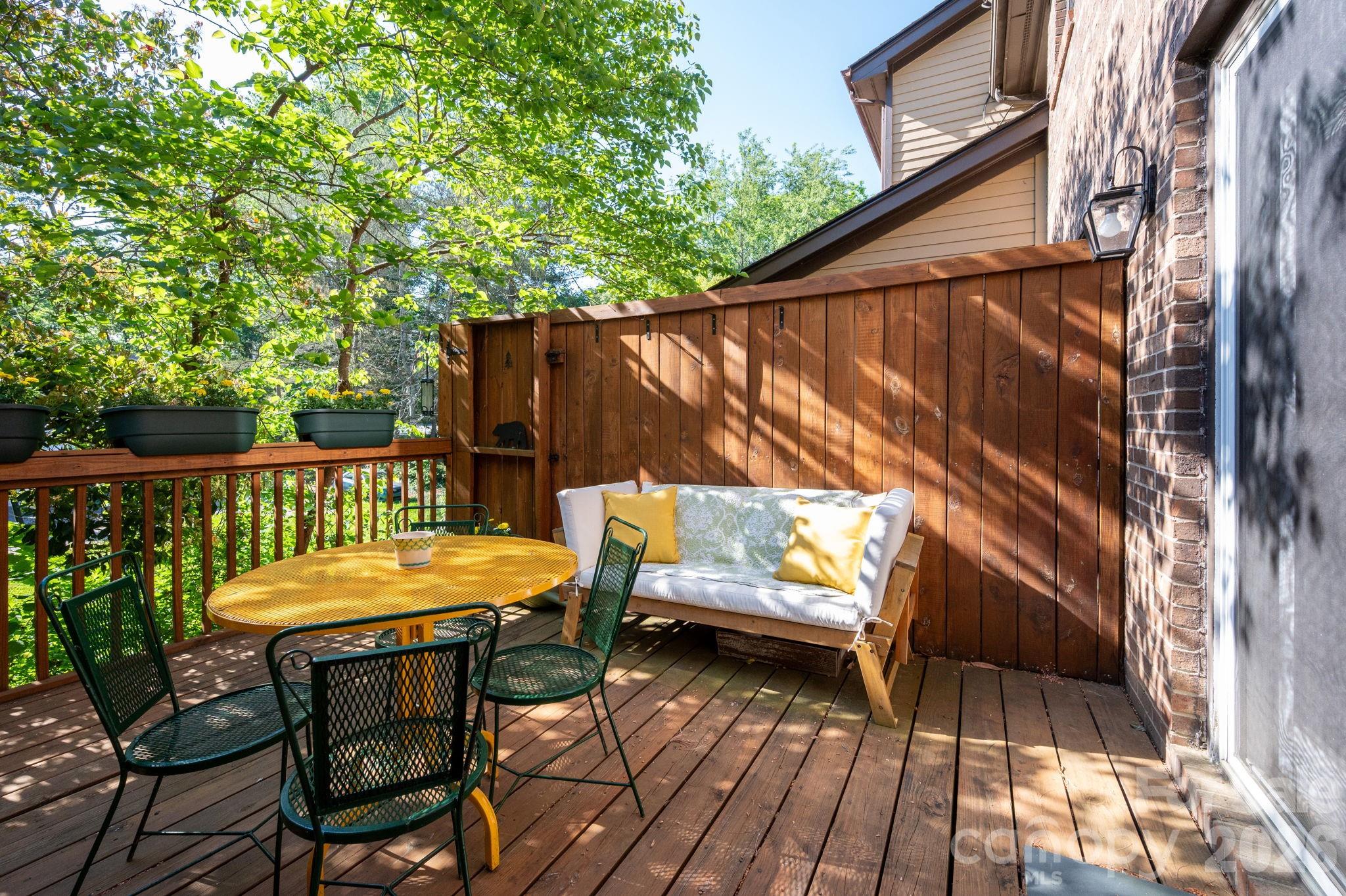 Oak Terrace - Residential