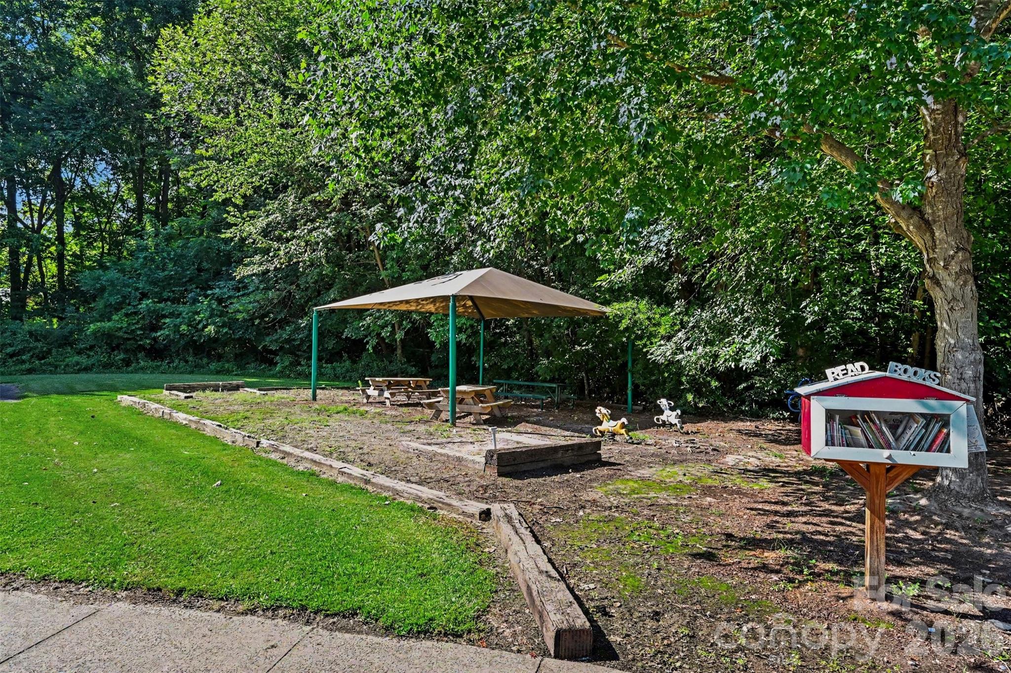 Willowbrook - Residential