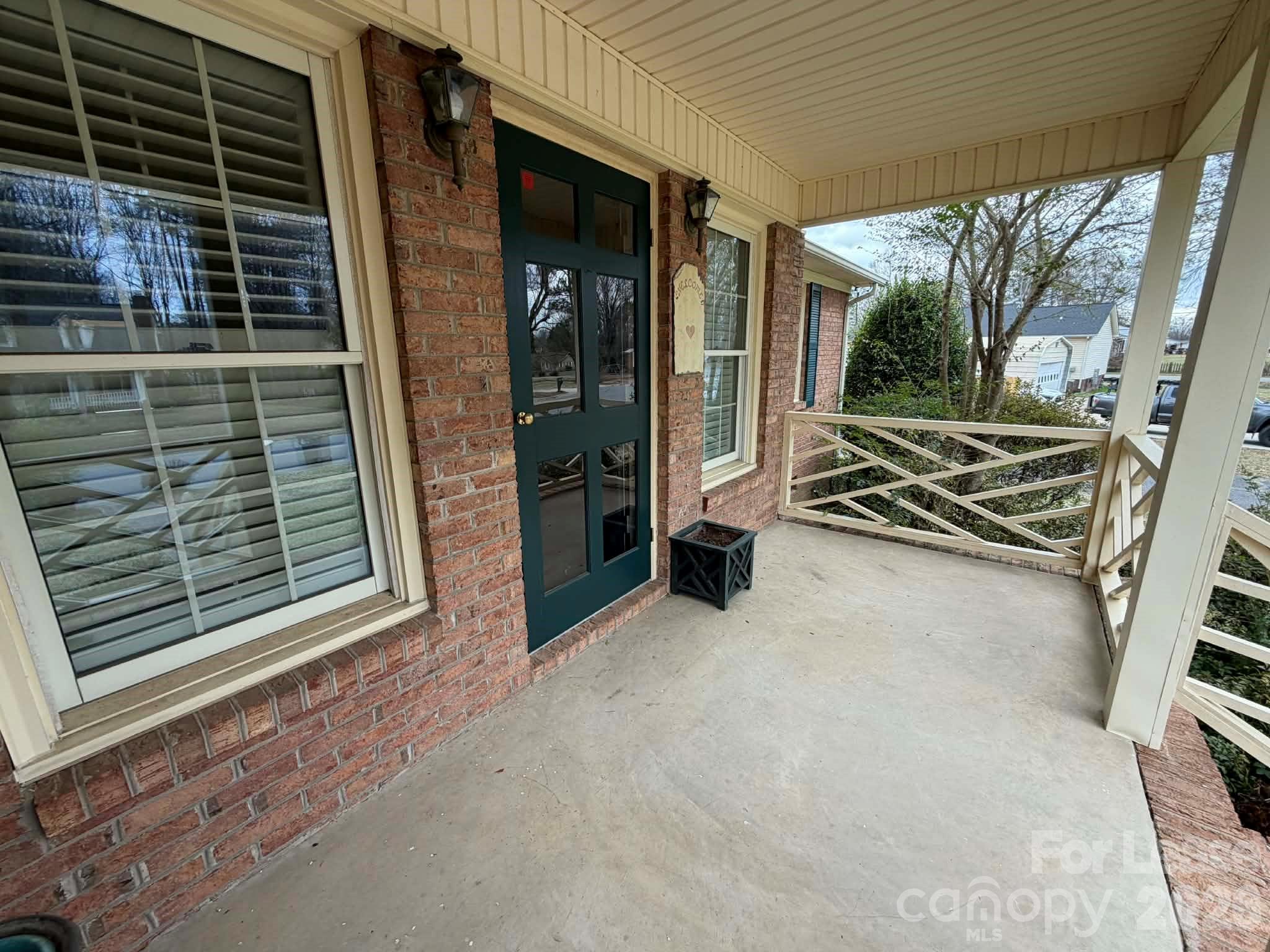 Unknown - Residential Lease