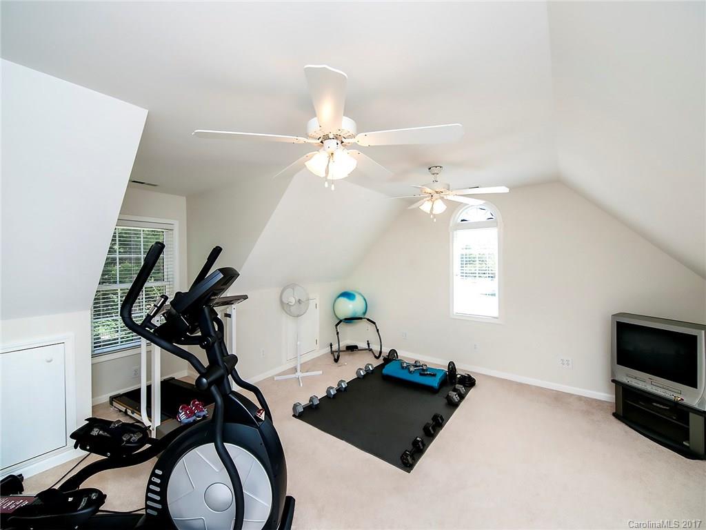 Vanderlakes - Residential