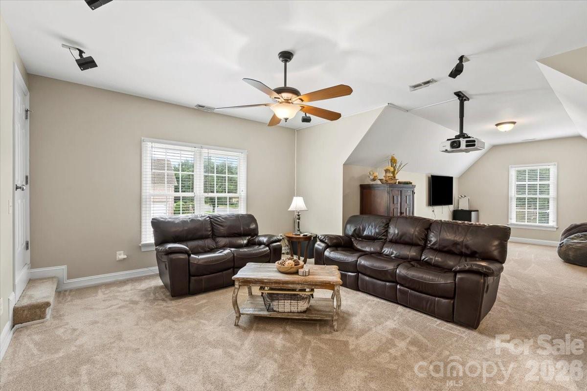 The Glen at Wesley Oaks - Residential