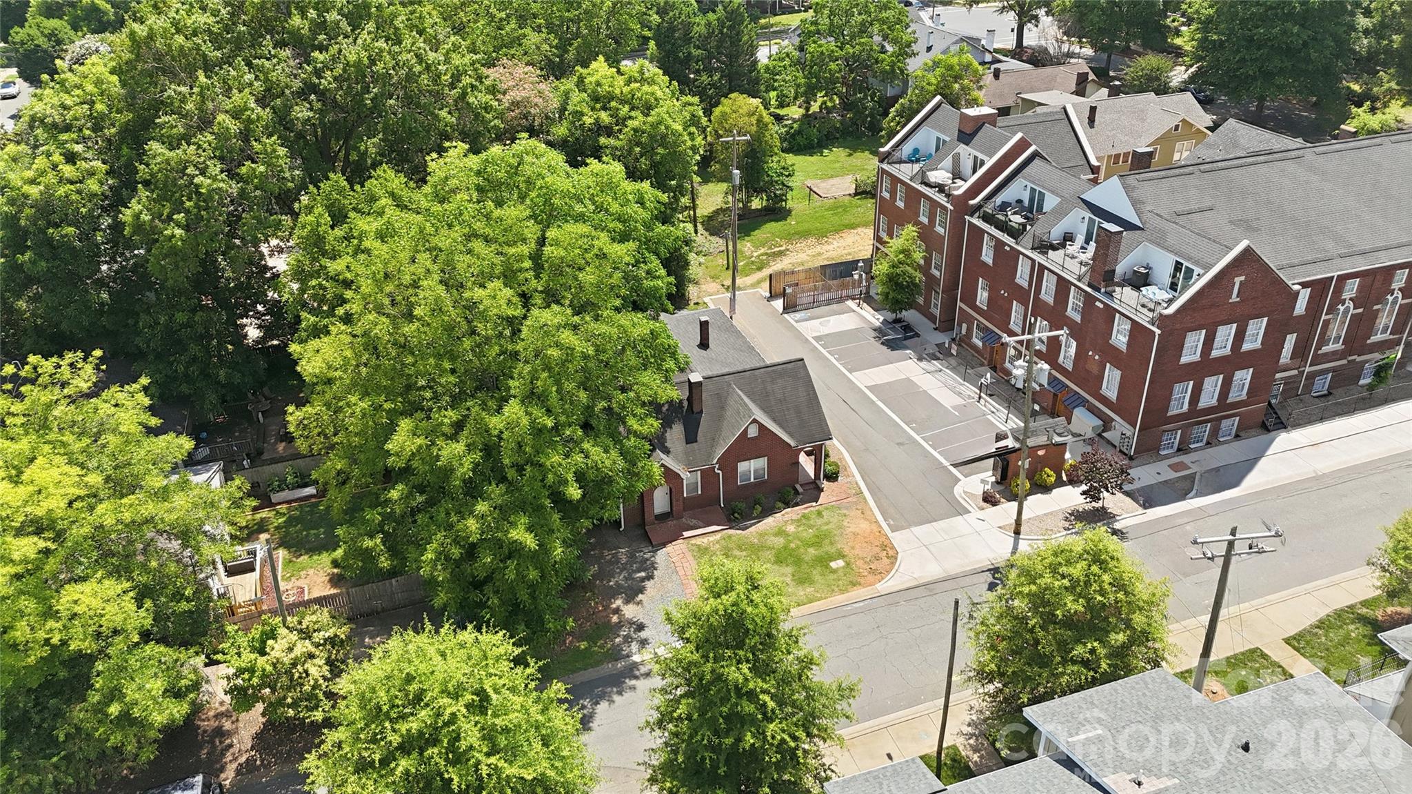 Wesley Heights - Residential Income