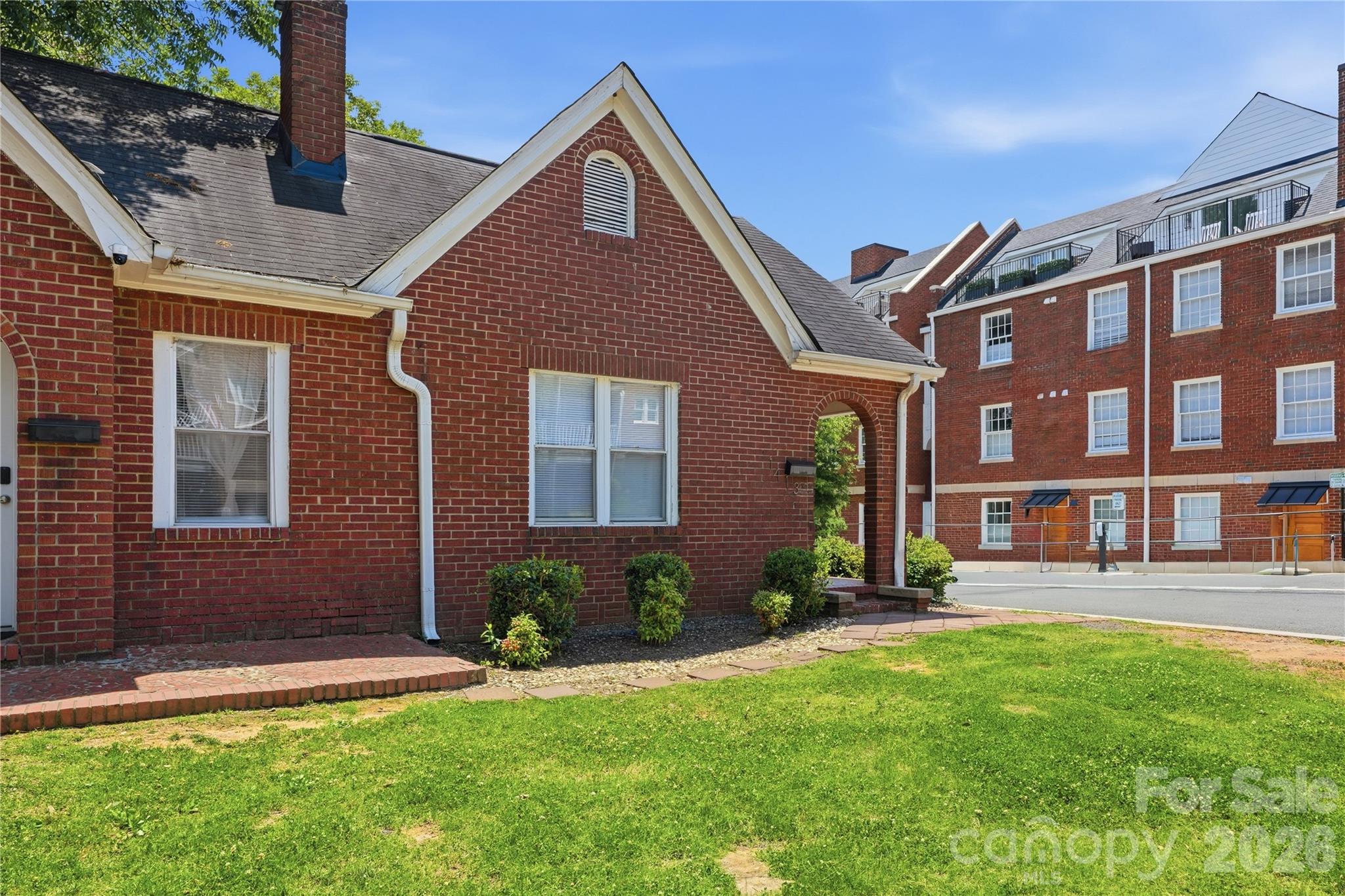 Wesley Heights - Residential Income