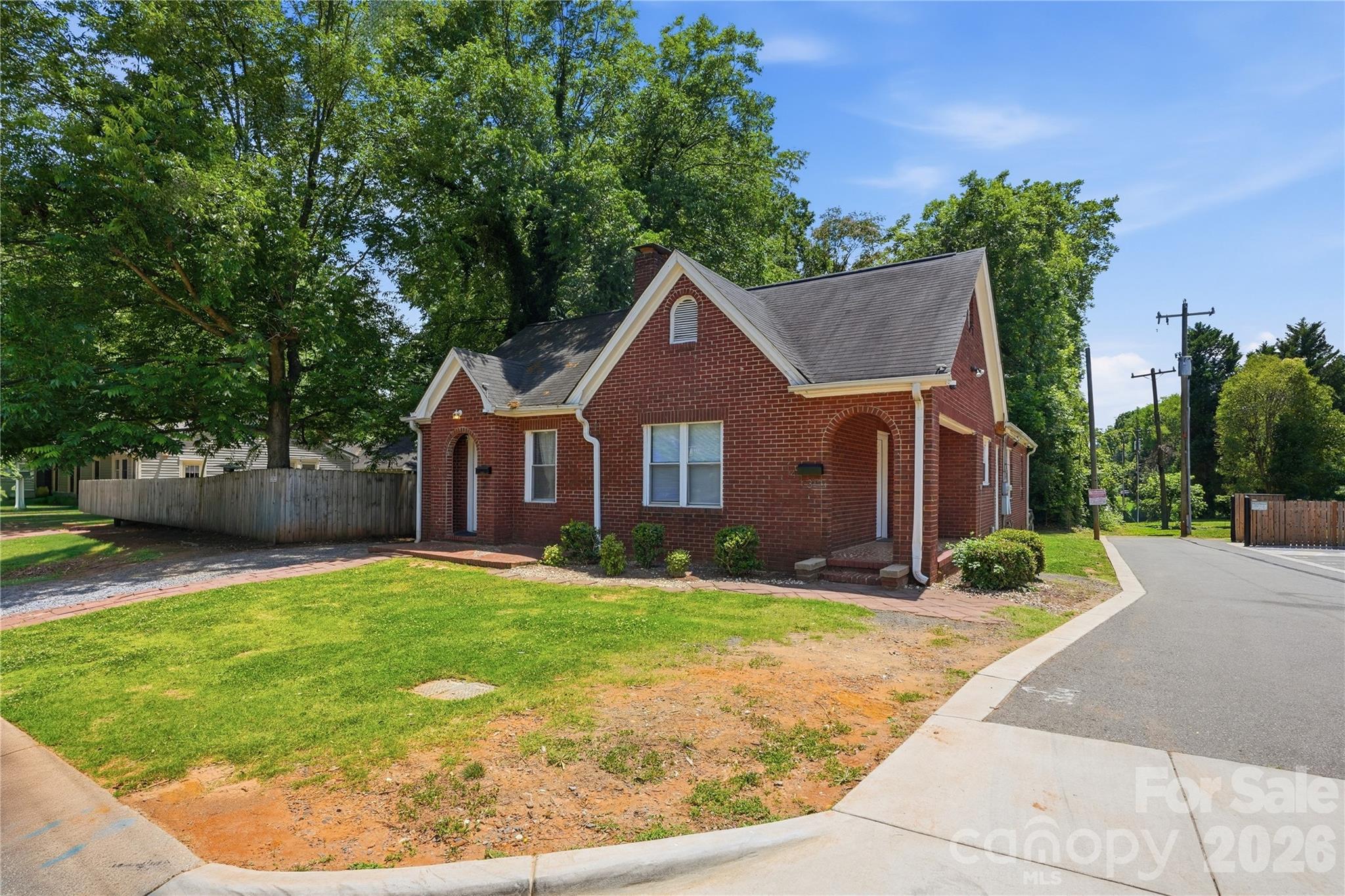 Wesley Heights - Residential Income