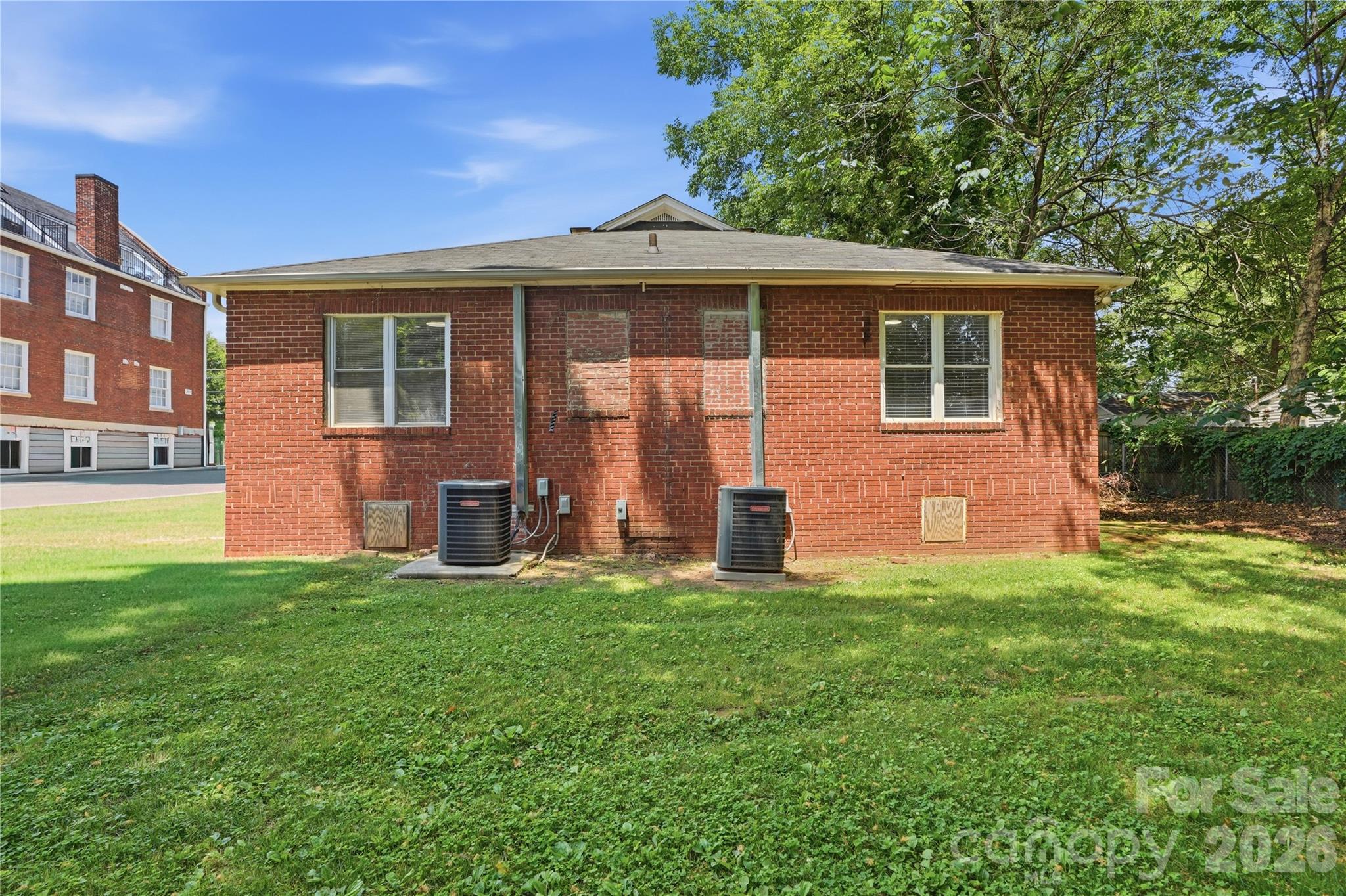 Wesley Heights - Residential Income