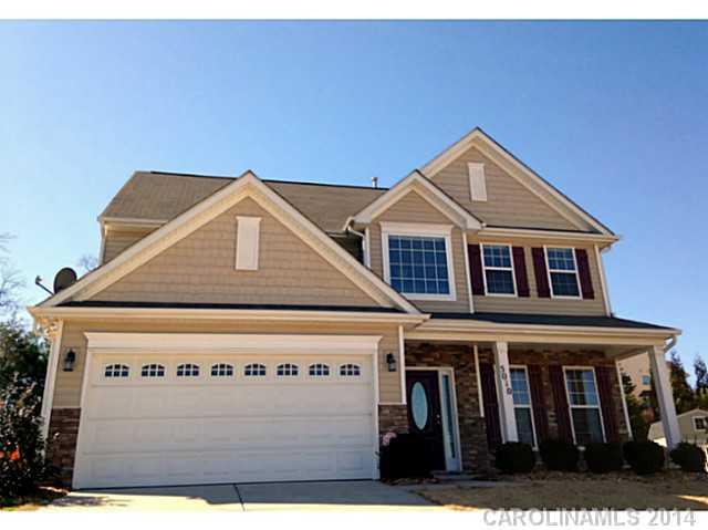4 BEDROOM 3 BATH TRANSITIONAL HOME WITH GRANITE COUNTERS IN KITCHEN, HARDWOOD FLOORS, 2nd FLOOR LOFT. SCREENED REAR PORCH, FENCED YARD, FRONT PORCH.  VERY CLEAN HOME, GREAT CUL-DE-SAC LOCATION!