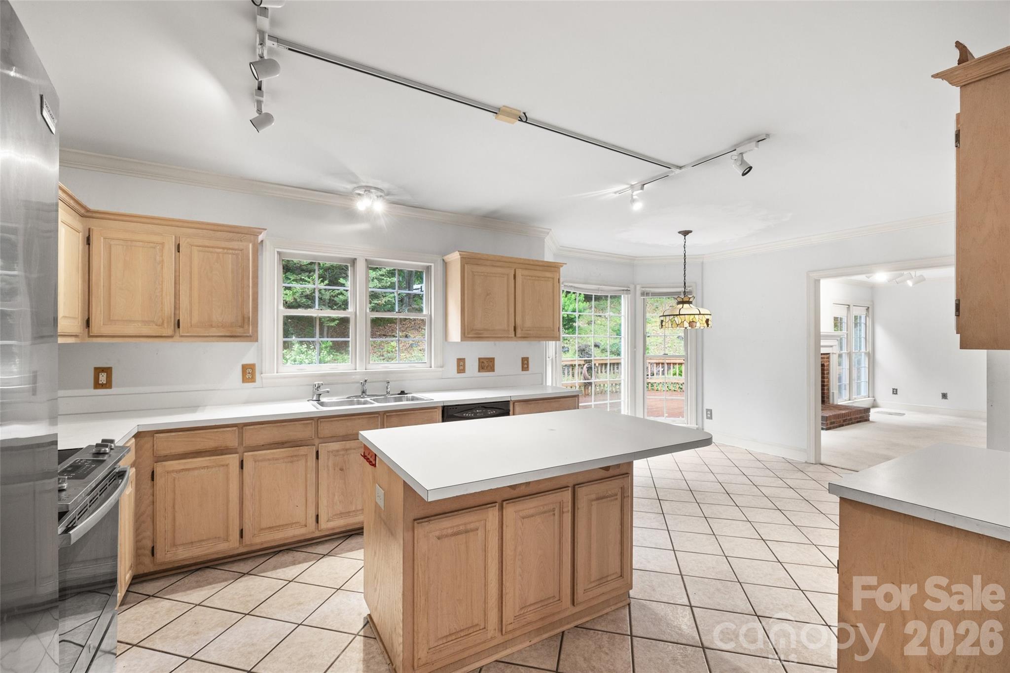 Crown Colony Estates - Residential