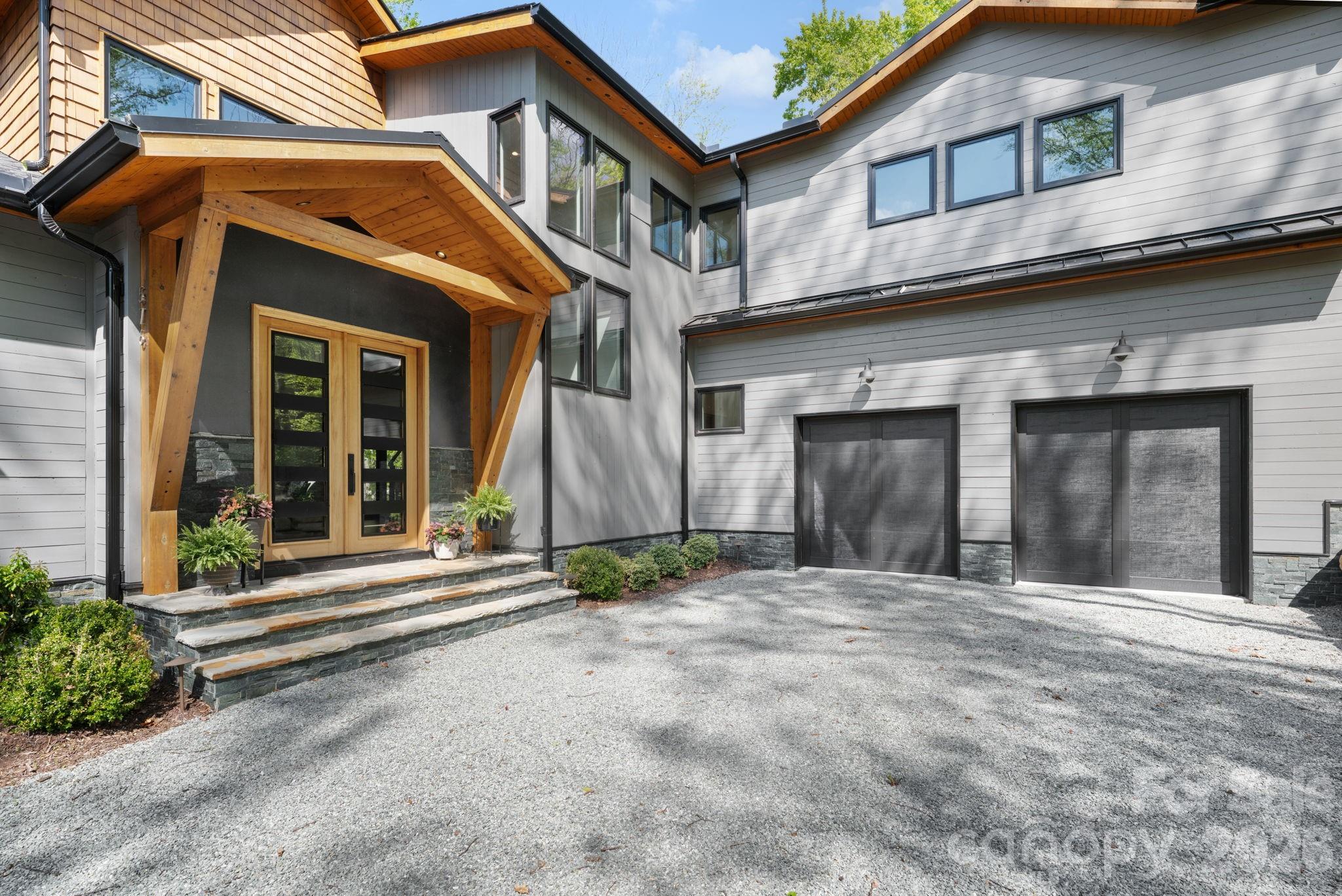 The Lodges At Eagles Nest - Residential