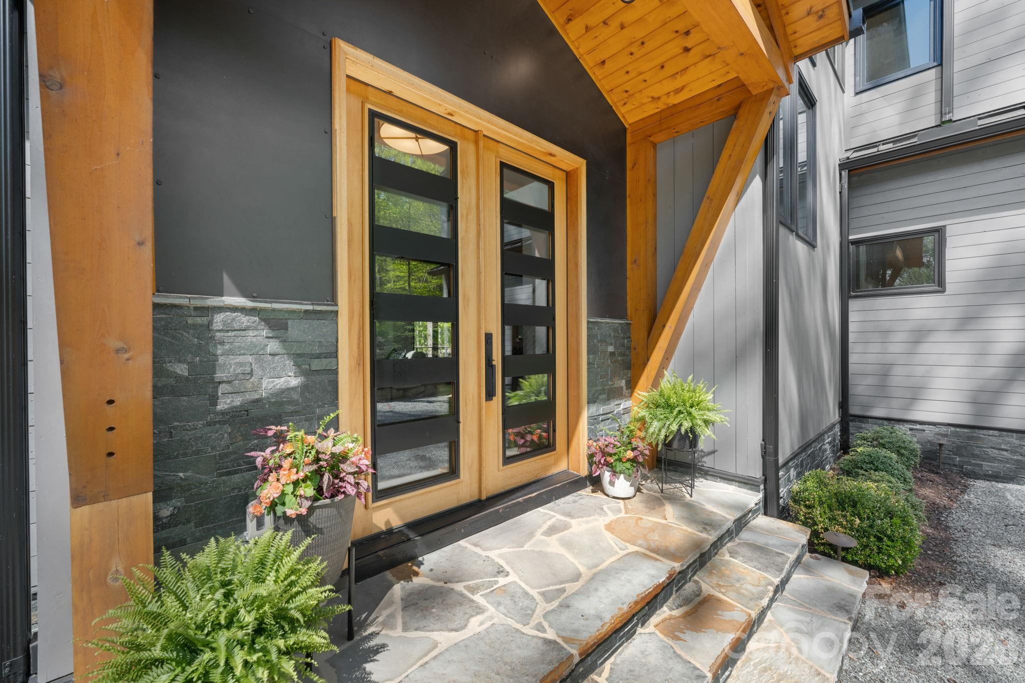 The Lodges At Eagles Nest - Residential