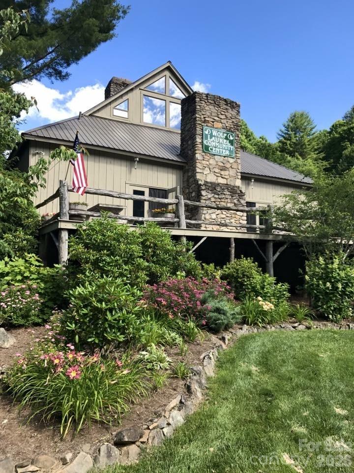 Wolf Laurel - Residential
