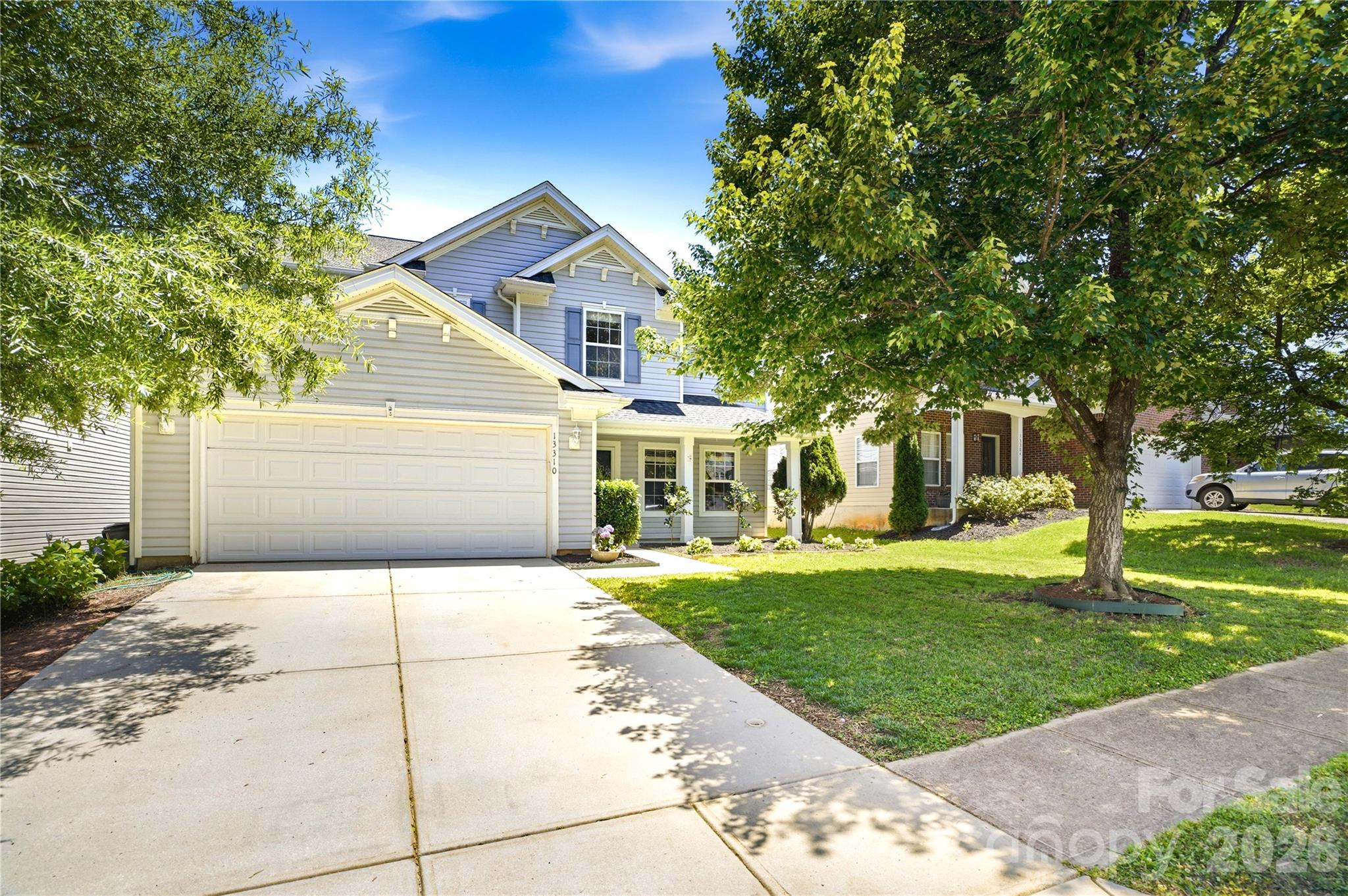 Hamilton Lakes - Residential