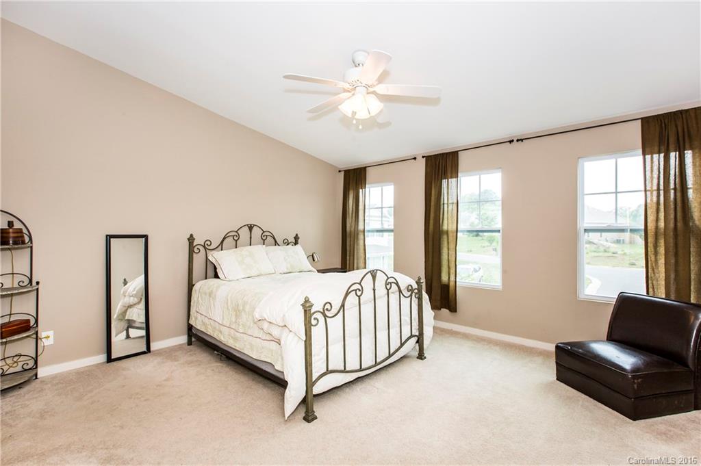 Steele Meadows - Residential