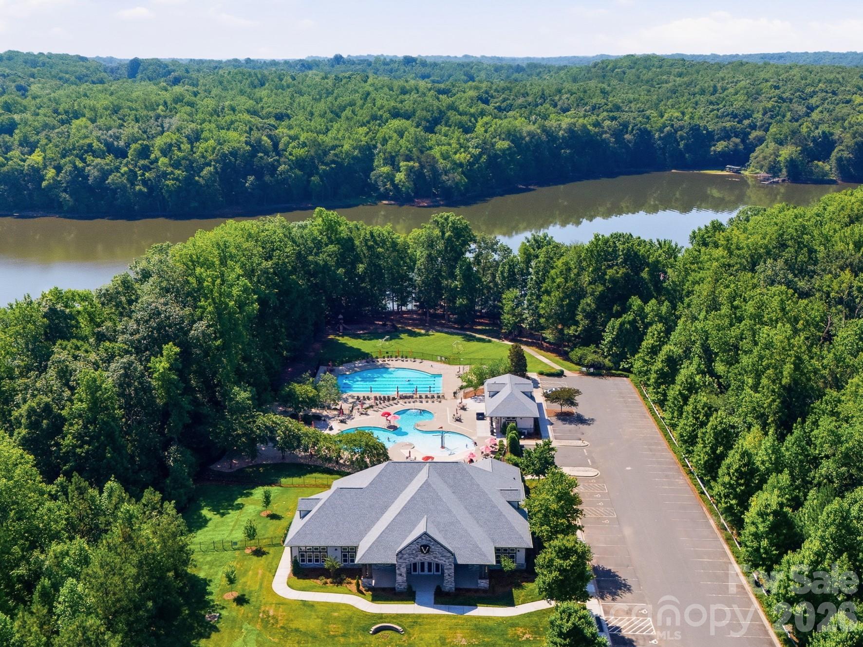 The Vineyards on Lake Wylie - Residential